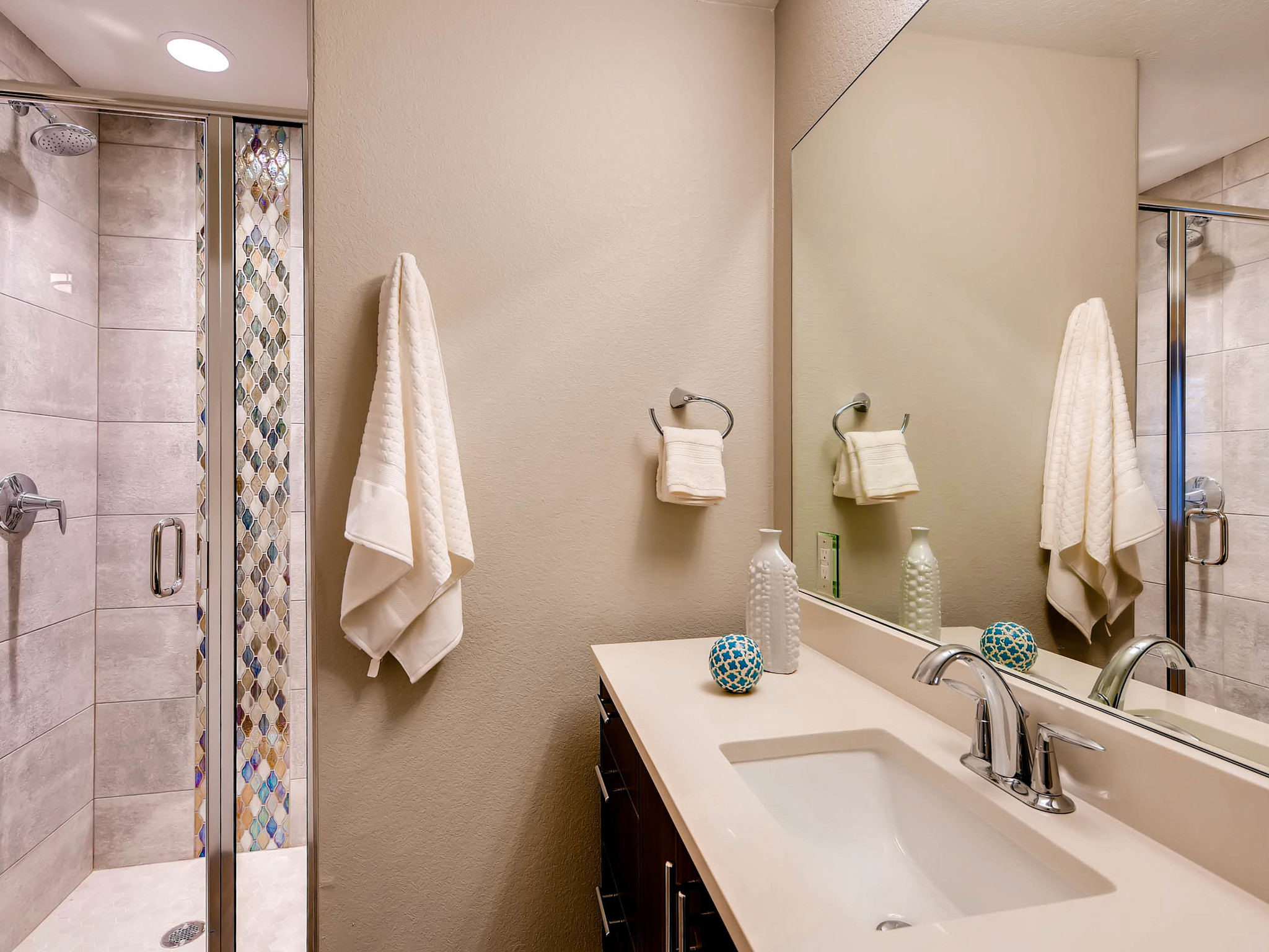 556 Madison St Denver CO 80206-MLS_Size-026-21-Lower Level Bathroom-2048x1536-72dpi.jpg