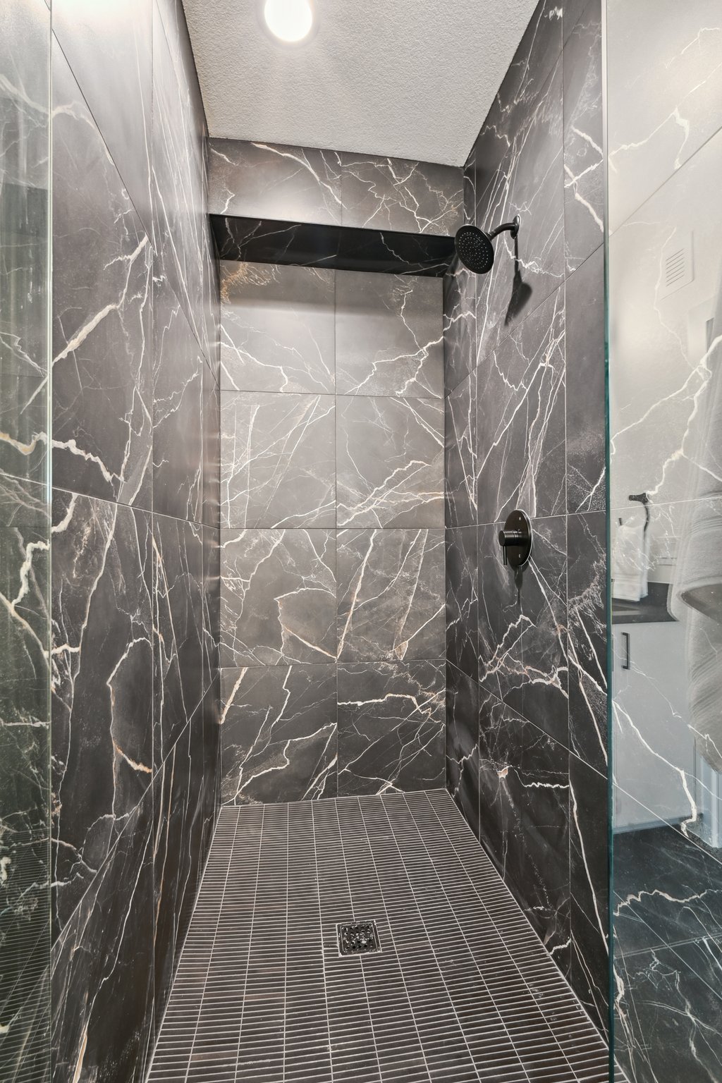 014 Spa Shower.jpg