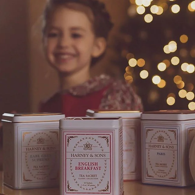 ...| 🍵 12 Teas of Christmas Raffle 🎄 |... I've partnered with a number of brands to give away an item every day.  Just my way of saying Merry Christmas to you all.  Love you all !!! Today's give-away is... "HARNEY &amp; SONS BEST SELLERS GIFT 