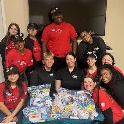 We were thrilled to have our incredible Panda Express locations 3982 Riverside and 1592 Airport for a special tour of UF Health Jacksonville! The associates visited our pediatric units and TraumaOne, learning how their fundraising directly impacts ki