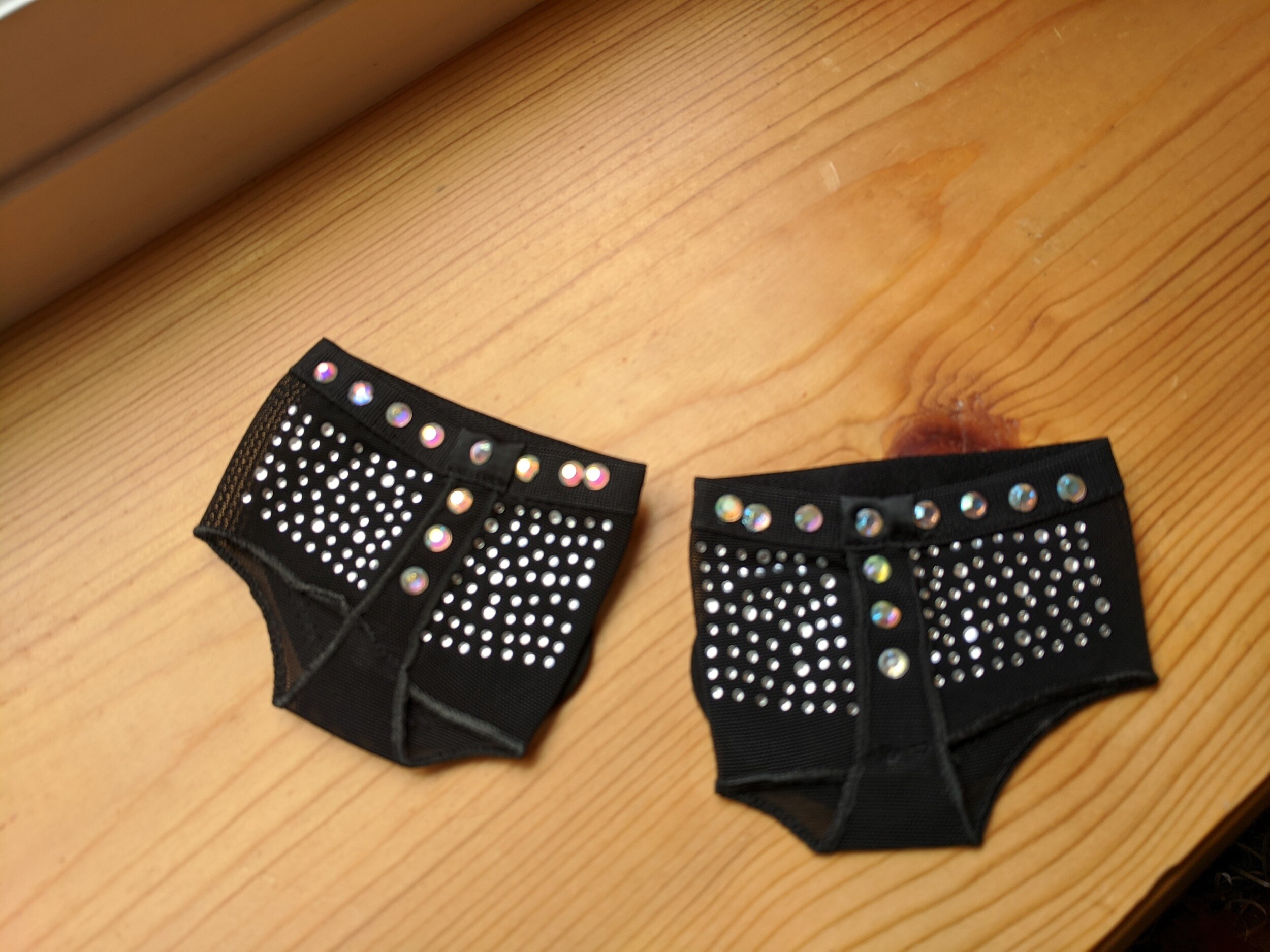 Black Be-Dazzled Foot Undeez