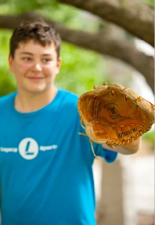 Youth Baseball Glove Buying Guide