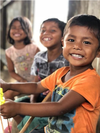  Rostros de niños indígenas risueños por haberles tomado una foto 