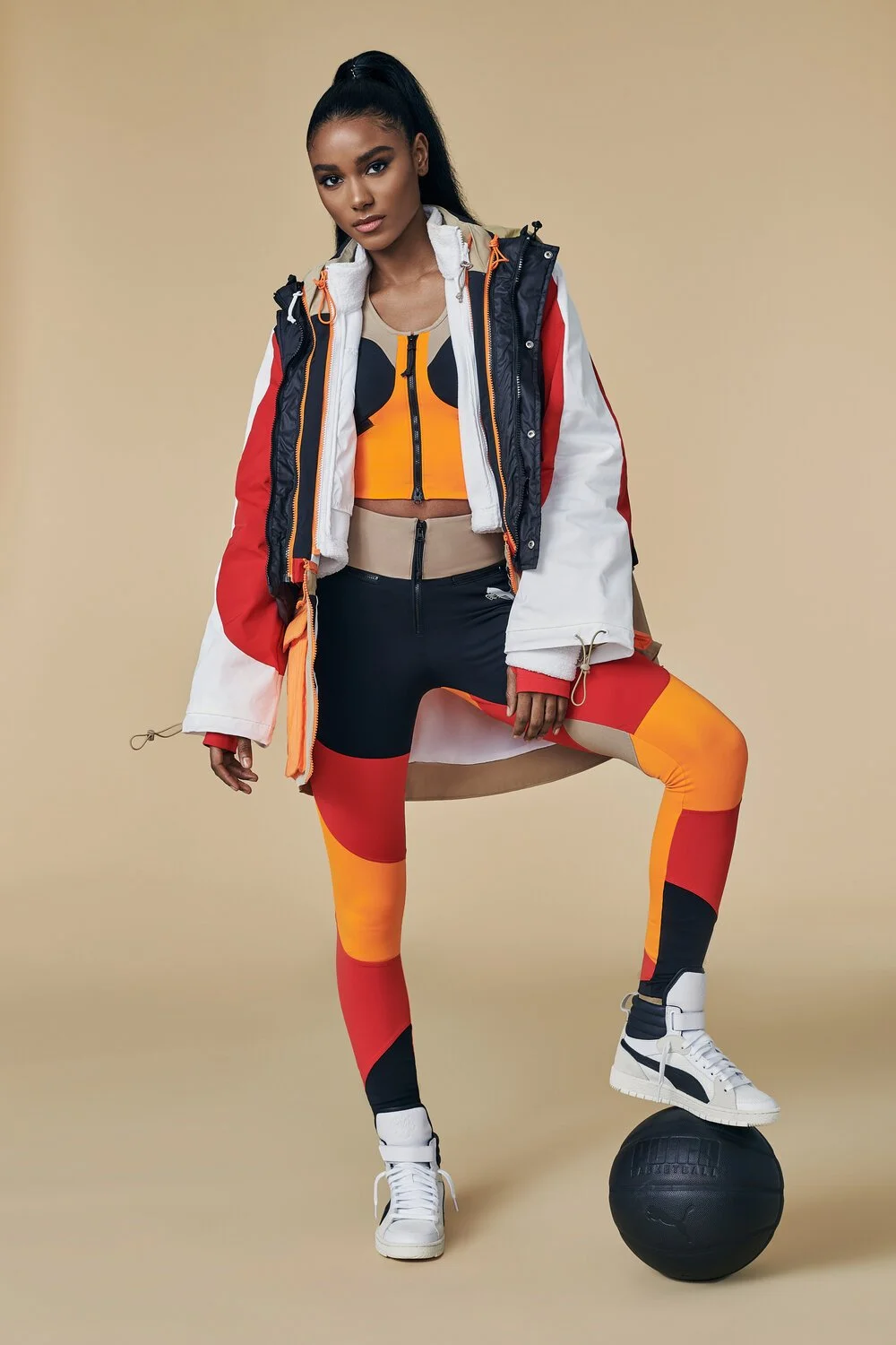 21AW_Sell-In_BB_June-Ambrose_Key-Looks_2_093+copy.jpg