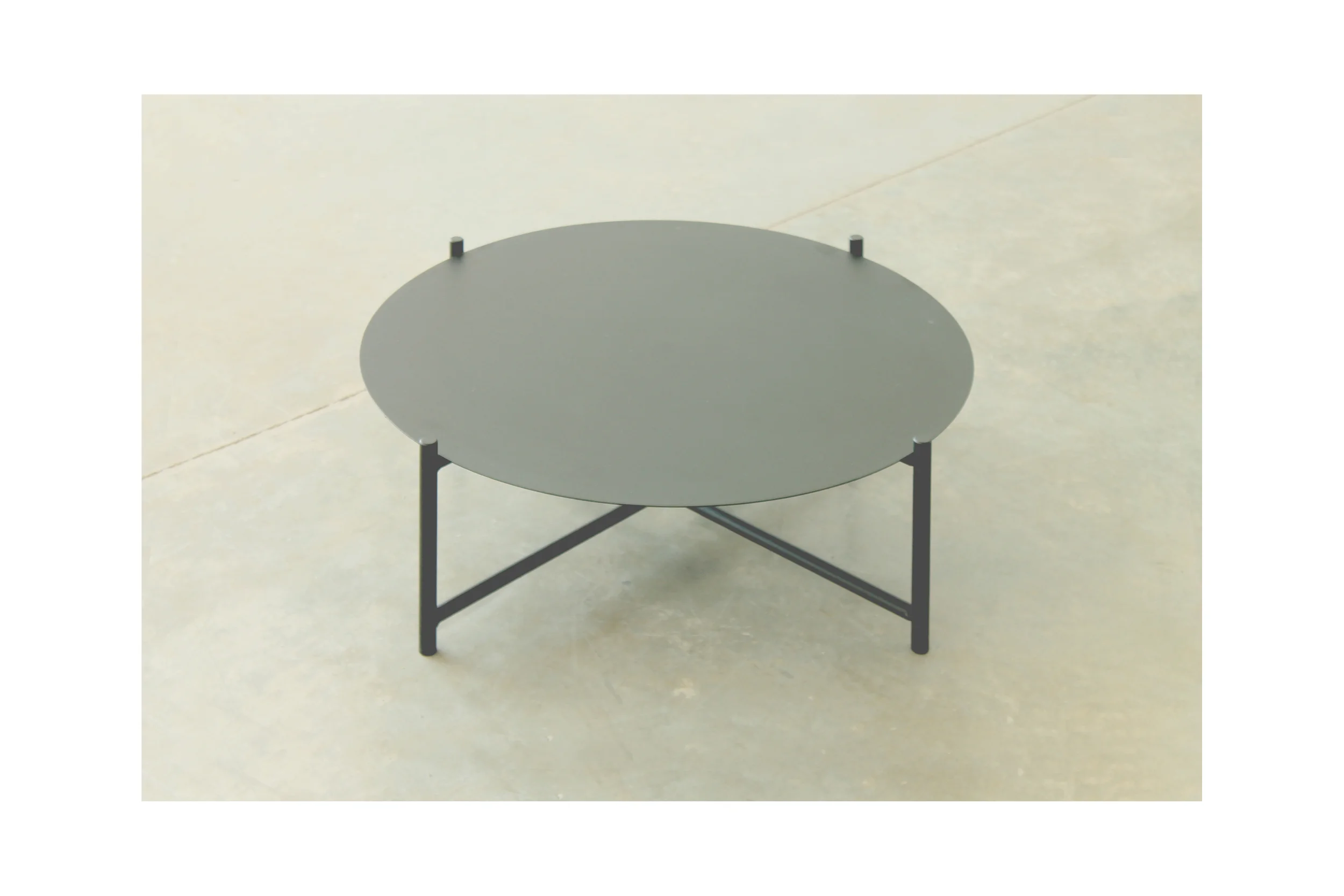 PY1 Estructura de varilla metálica Ø10mm Dimensiones: - 300 x 500 x 500 Terminación: pintura a horno