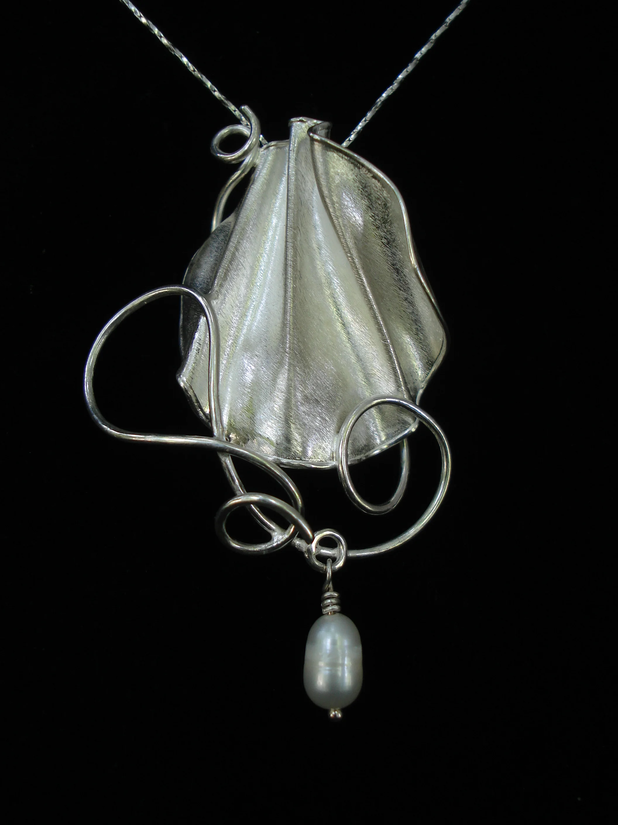 2015 Transformed pearls london blue topaz 005.JPG