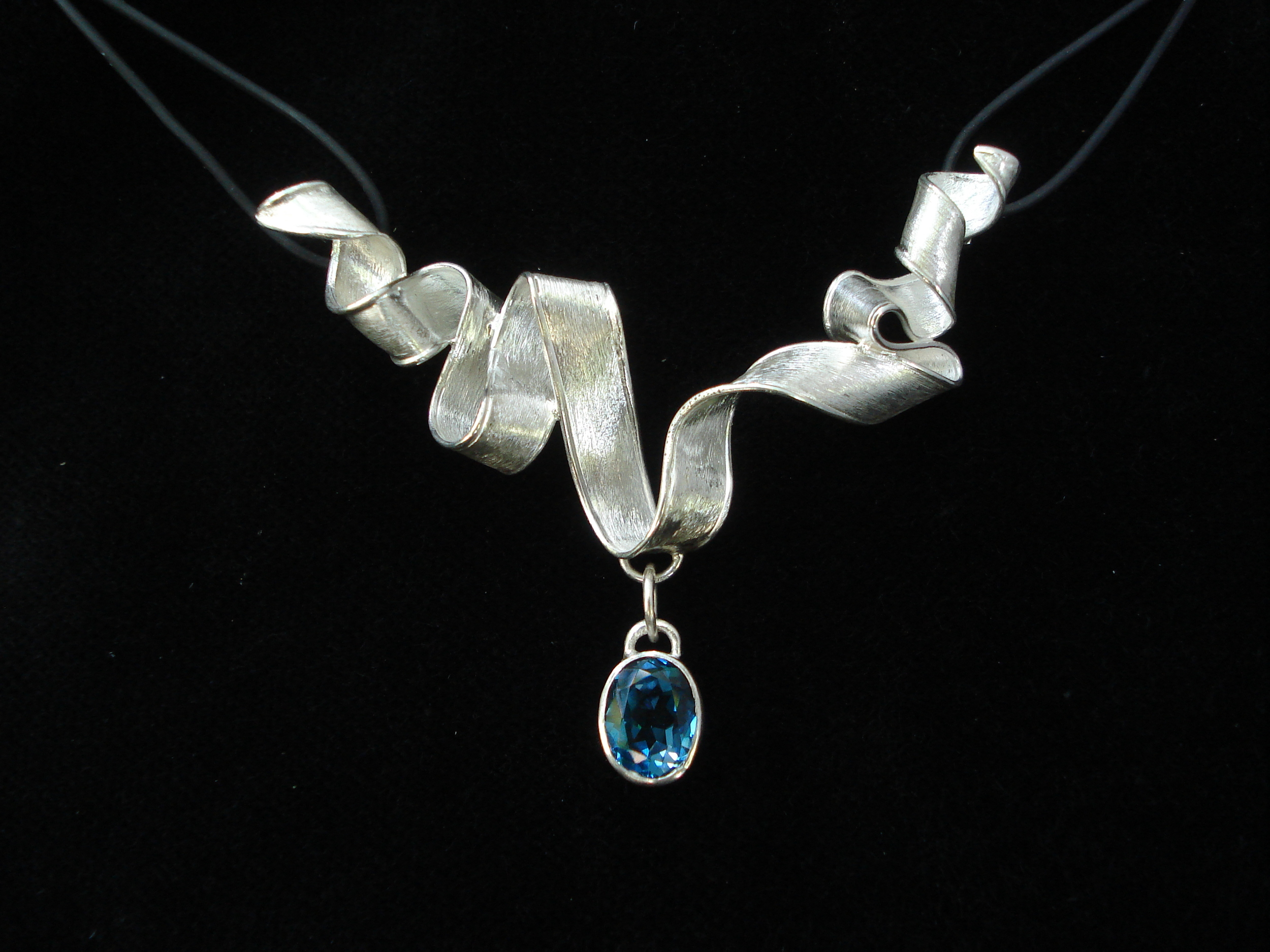 2015 Transformed pearls london blue topaz 016.JPG