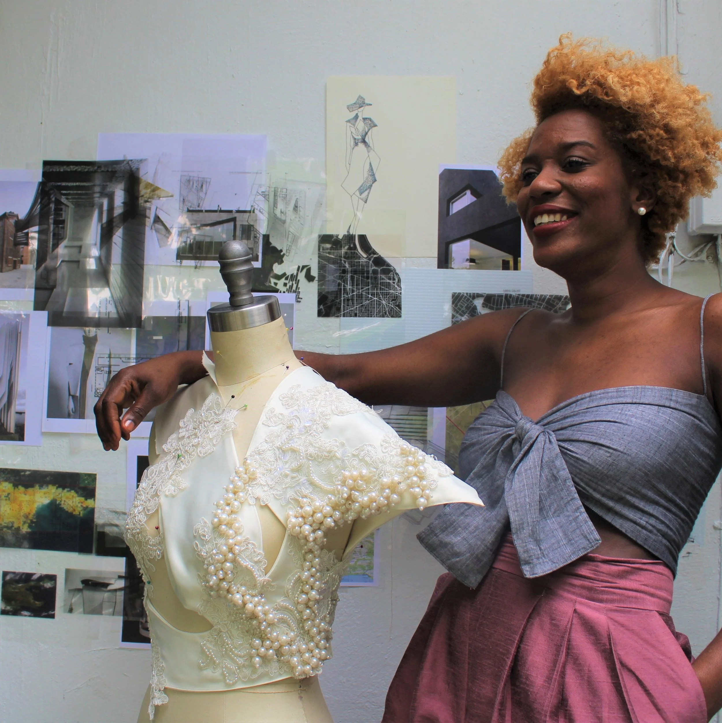 Mergering Architecture and Fashion  (Copy)