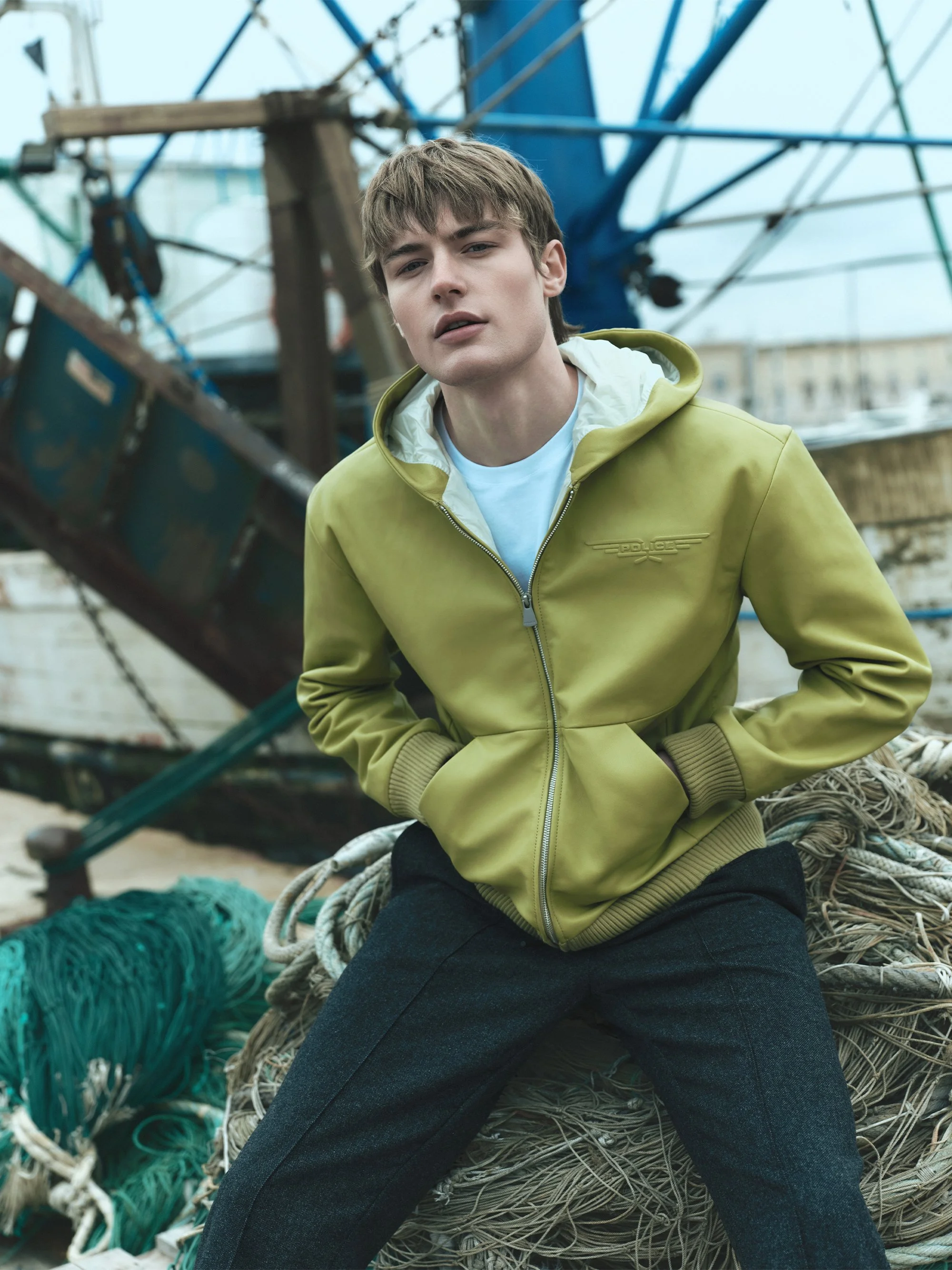 POLICESTYLE_GIUSEPPE VITARIELLO_Tavola da disegno 4.jpg