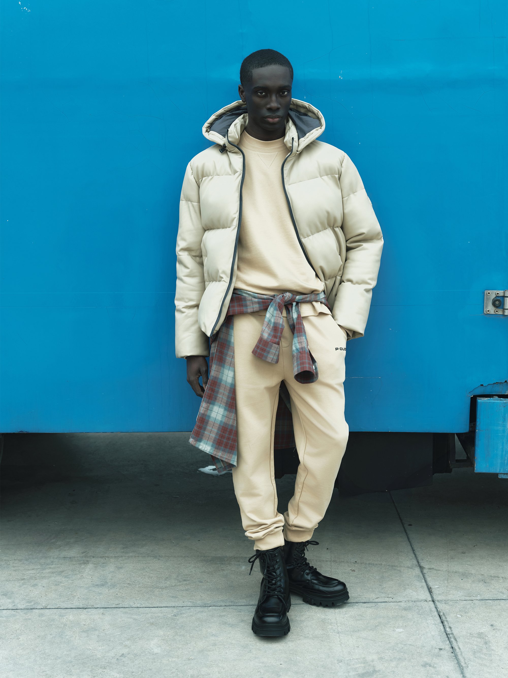 POLICESTYLE_GIUSEPPE VITARIELLO_Tavola da disegno 18.jpg