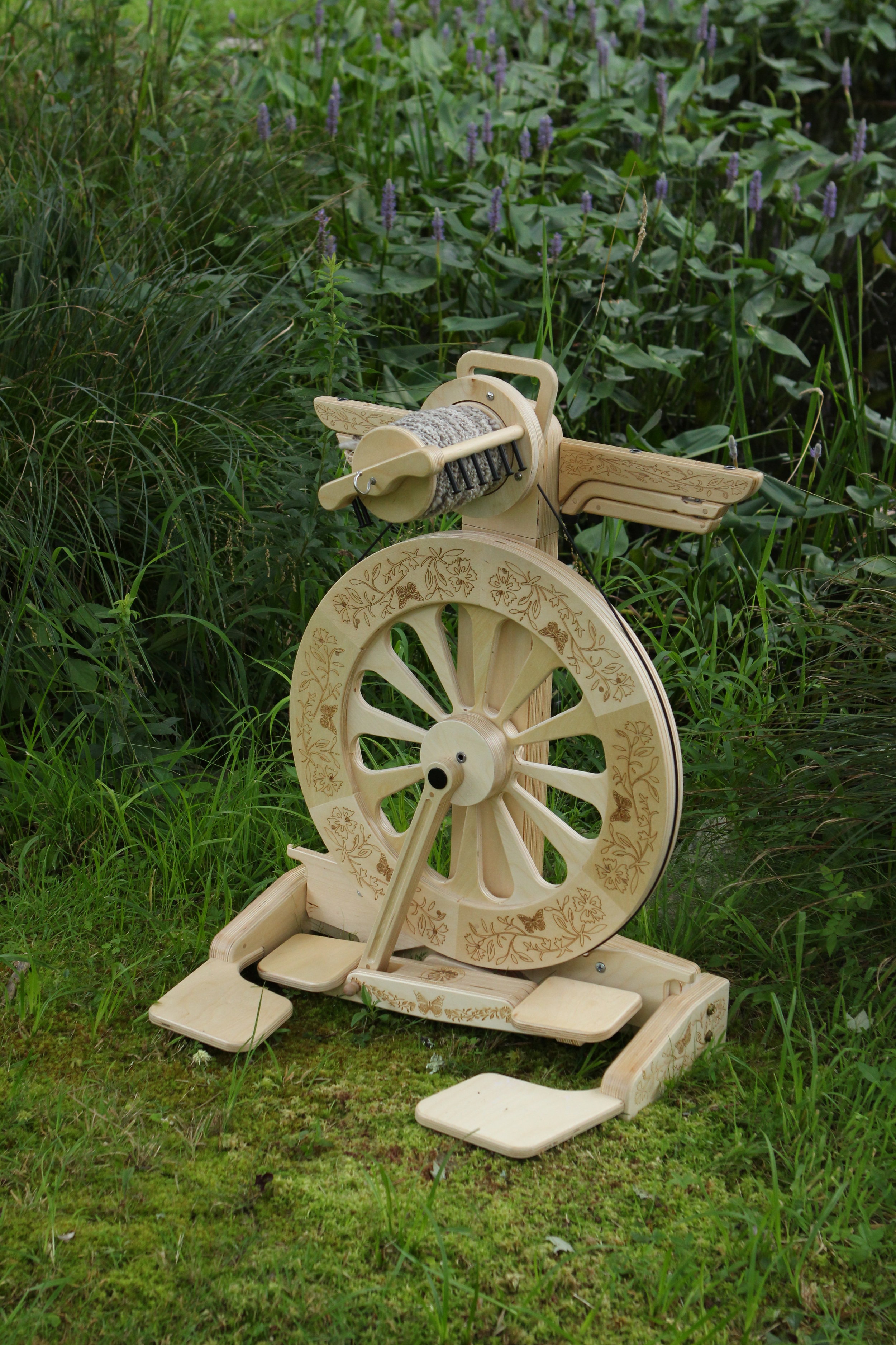 What to look for when shopping for a spinning wheel to spin bulky or art  yarns — SpinOlution Spinning Wheels made in the Pacific Northwest, USA.  Veteran Owned.