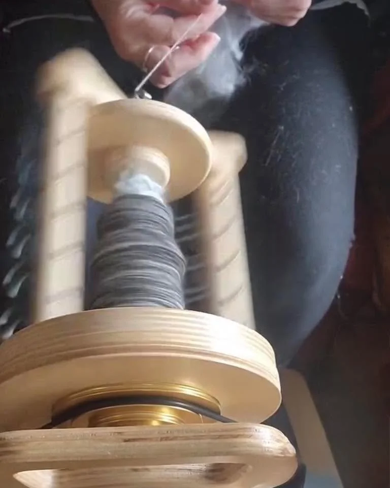 Beautiful lighting for a beautiful spin check out all of her videos at dealer @tailspinfarm .  #spinningwheel #fiberartistsofinstagram #fiberartist #FiberArtLove #yarnmaking
