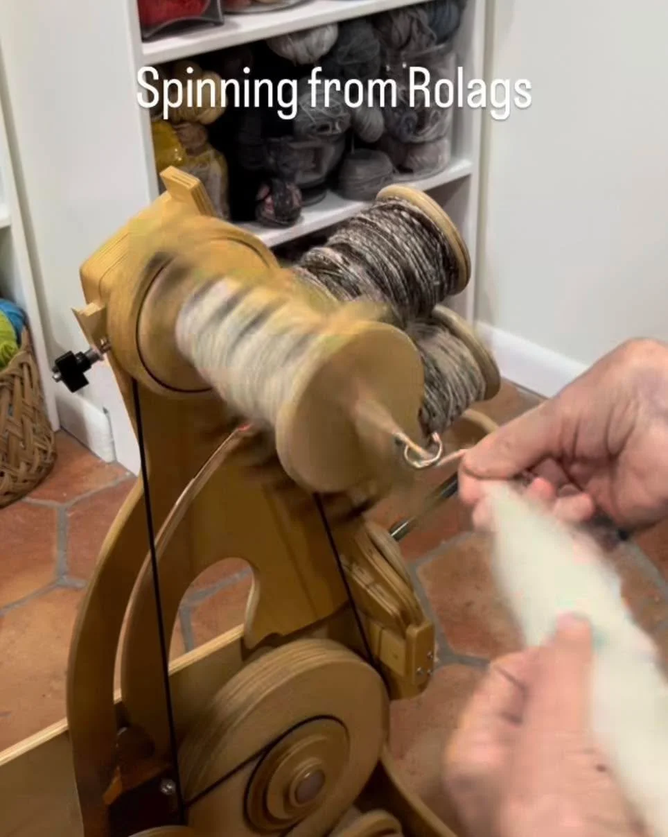 Thanks for highlighting rolag spinning on our king bee wheel @angelascozzariart Check out her bio to learn more .  #spinningyarns #spinningyarn #makingyarn #spinnersofinstagram