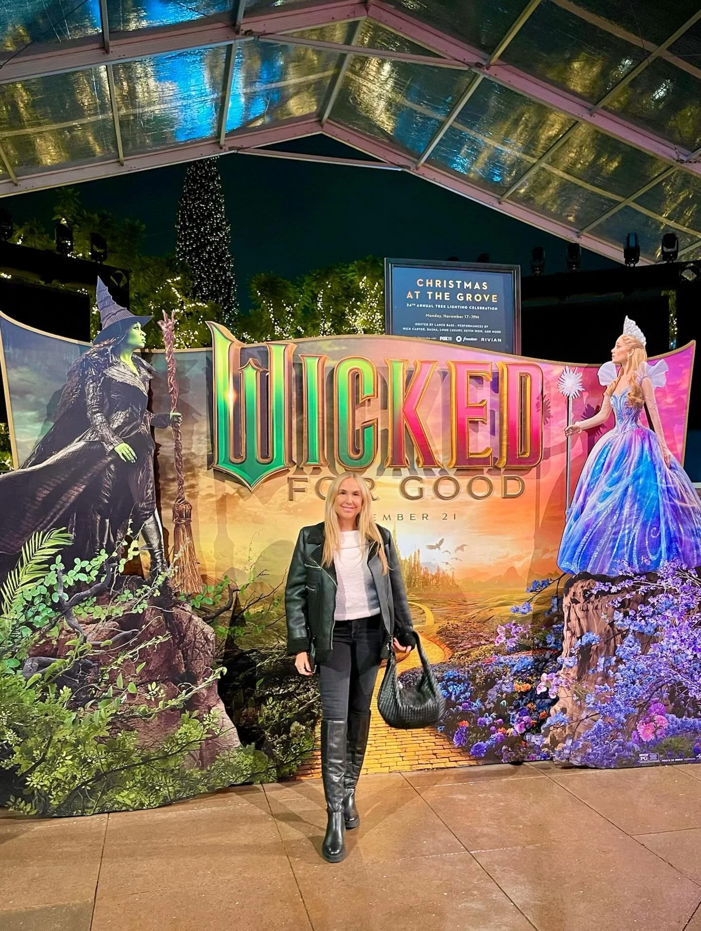 The things that make us different are the things that make us extraordinary.🩷💚

✨I am a Clinical Psychologist and Holistic Life Coach and have been working with Law of Attraction and manifesting for many years. I use it in my life, and have helped 