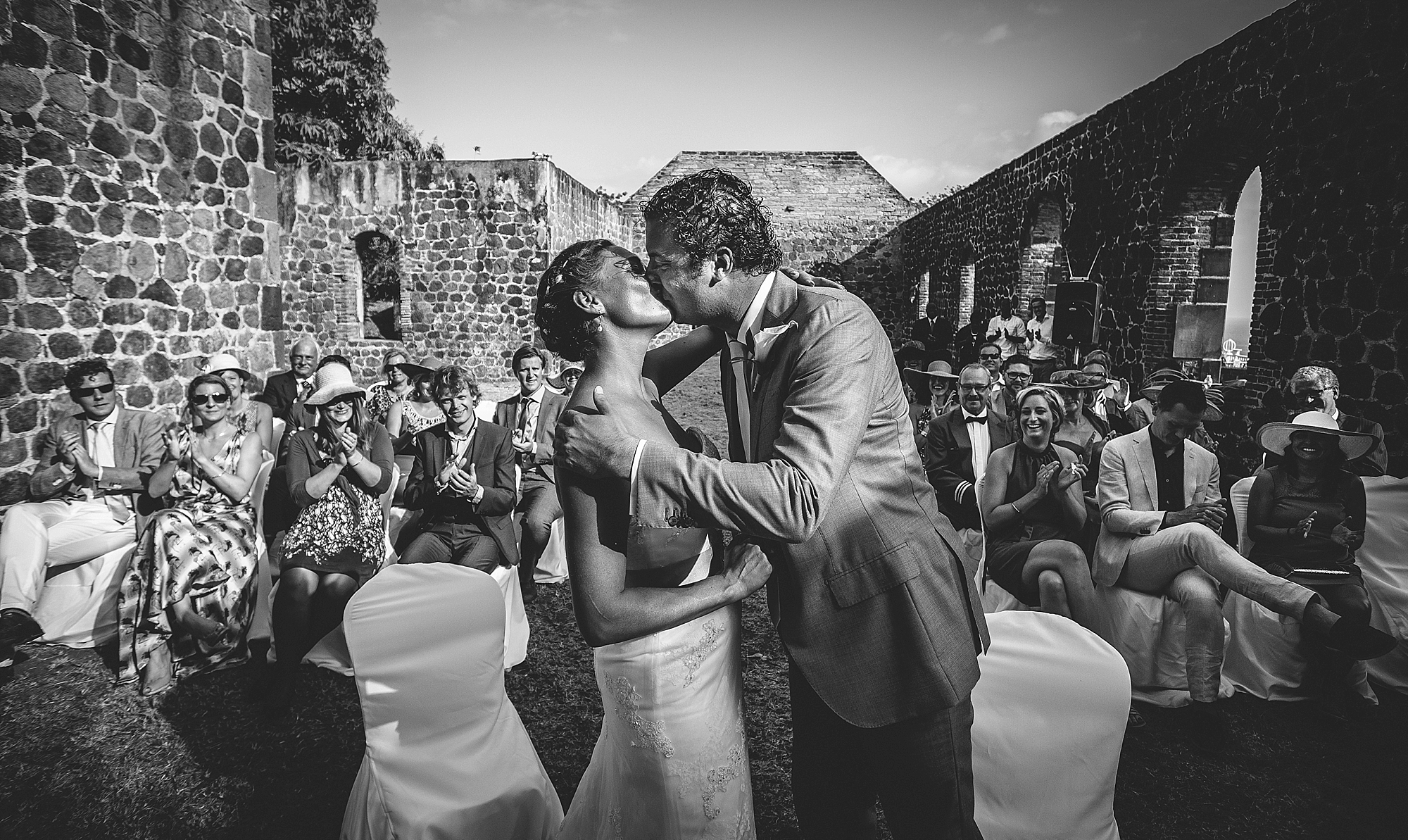 best-men-weddings-photographer-destination-wedding-sint-eustatius-old-gin-house_0783.jpg