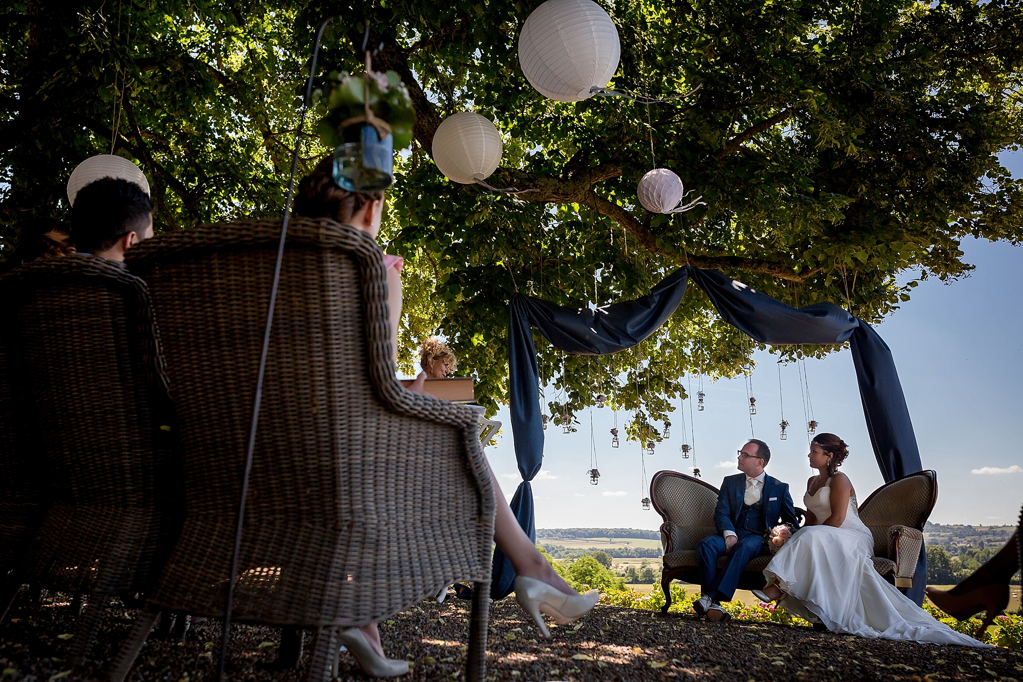 destination-wedding-photographer-fotograaf-frankrijk-bourgogne-chateau-la-megene_0040.jpg