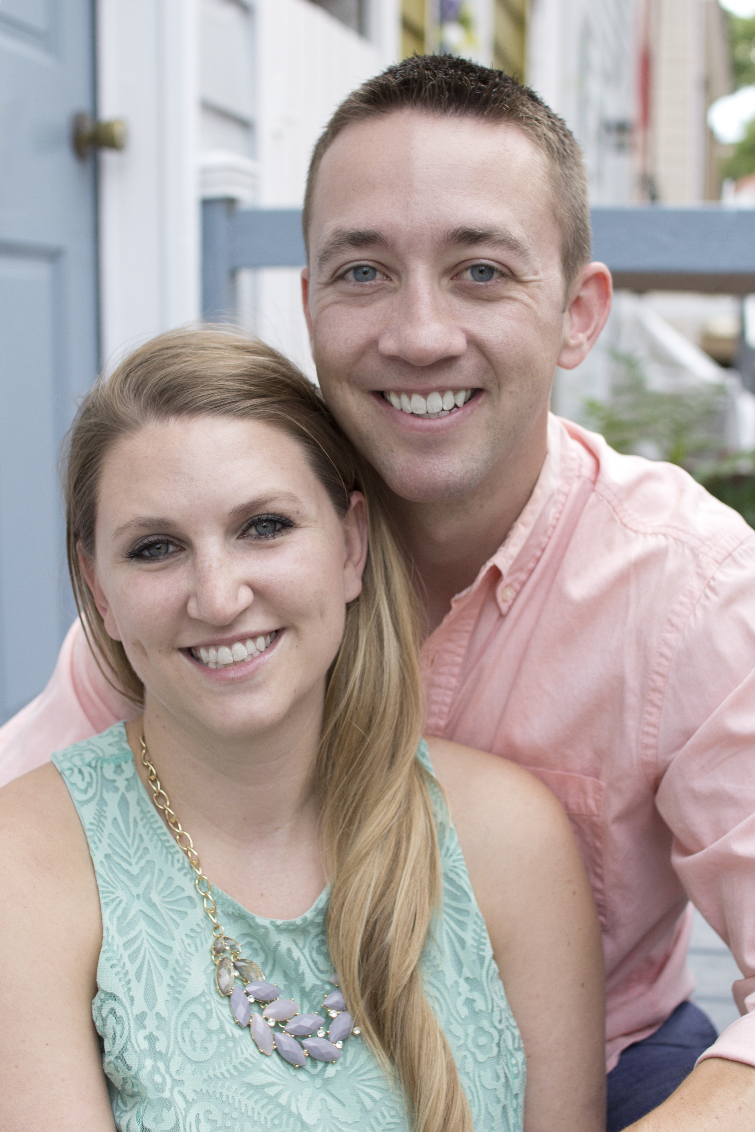 Cute-Annapolis-Engagement-city.jpg
