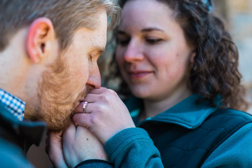 Engagement_Ring_Kiss