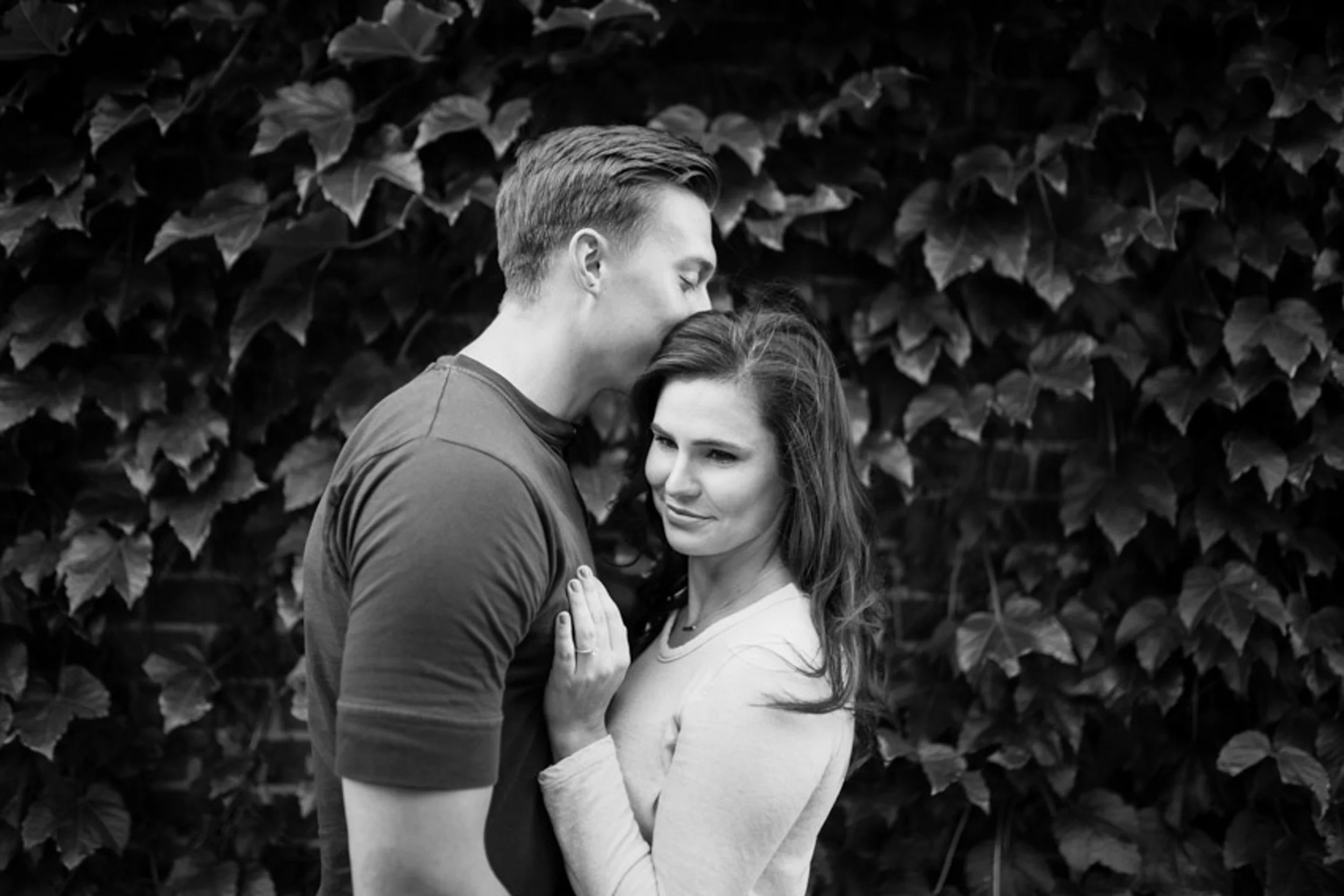 Romantic Black and White Baltimore Engagment