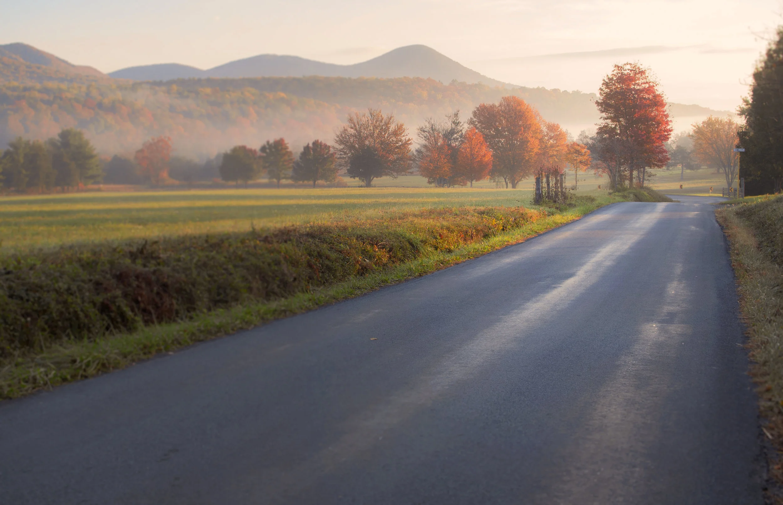 mountains7roadinfall.jpg
