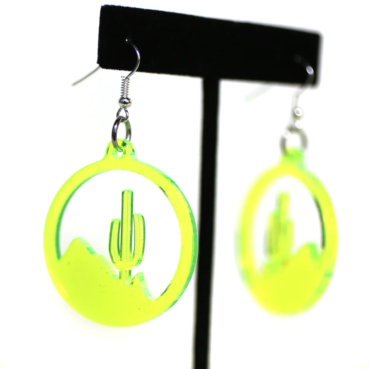 Funkhouser earring_01.jpg