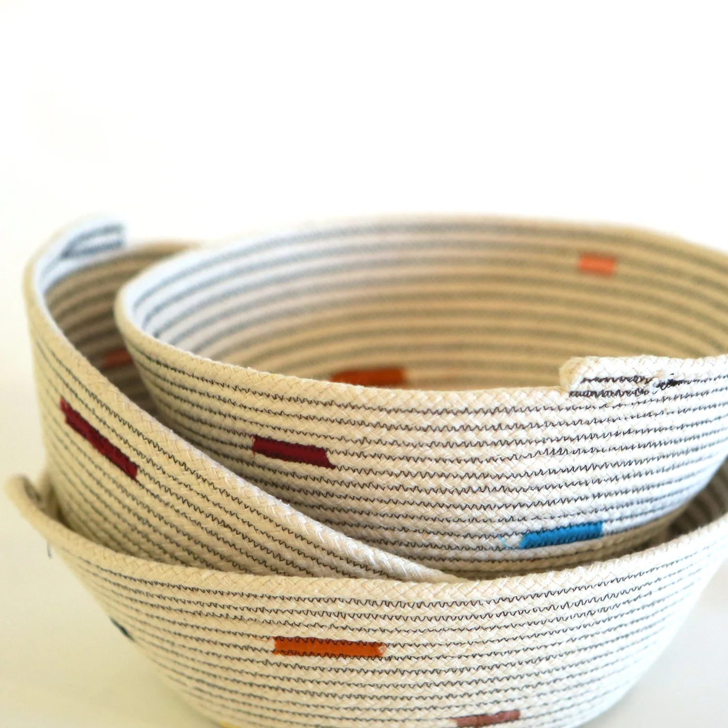 Vesna-bowls01.jpg