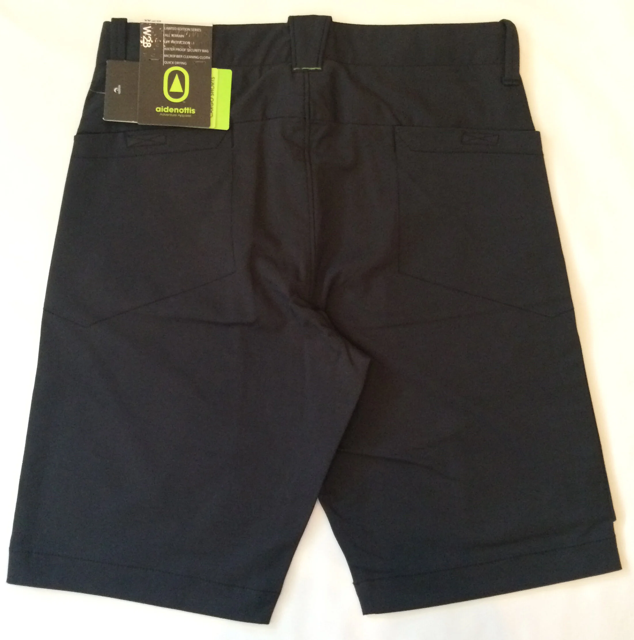 MARMORA TACKLE SHORT Back view jet black.JPG