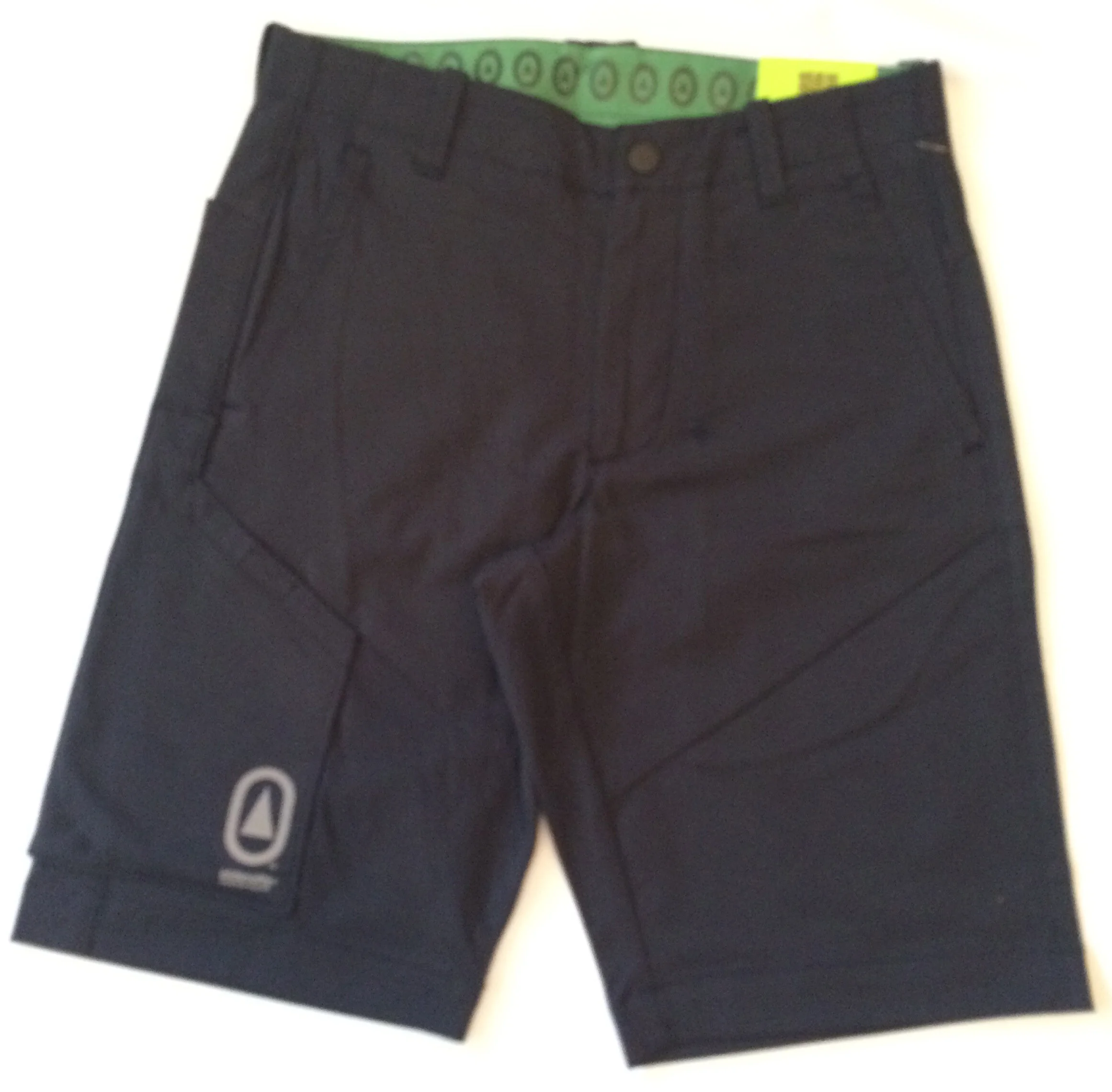 MARMORA TACKLE SHORT Front view jet black.JPG