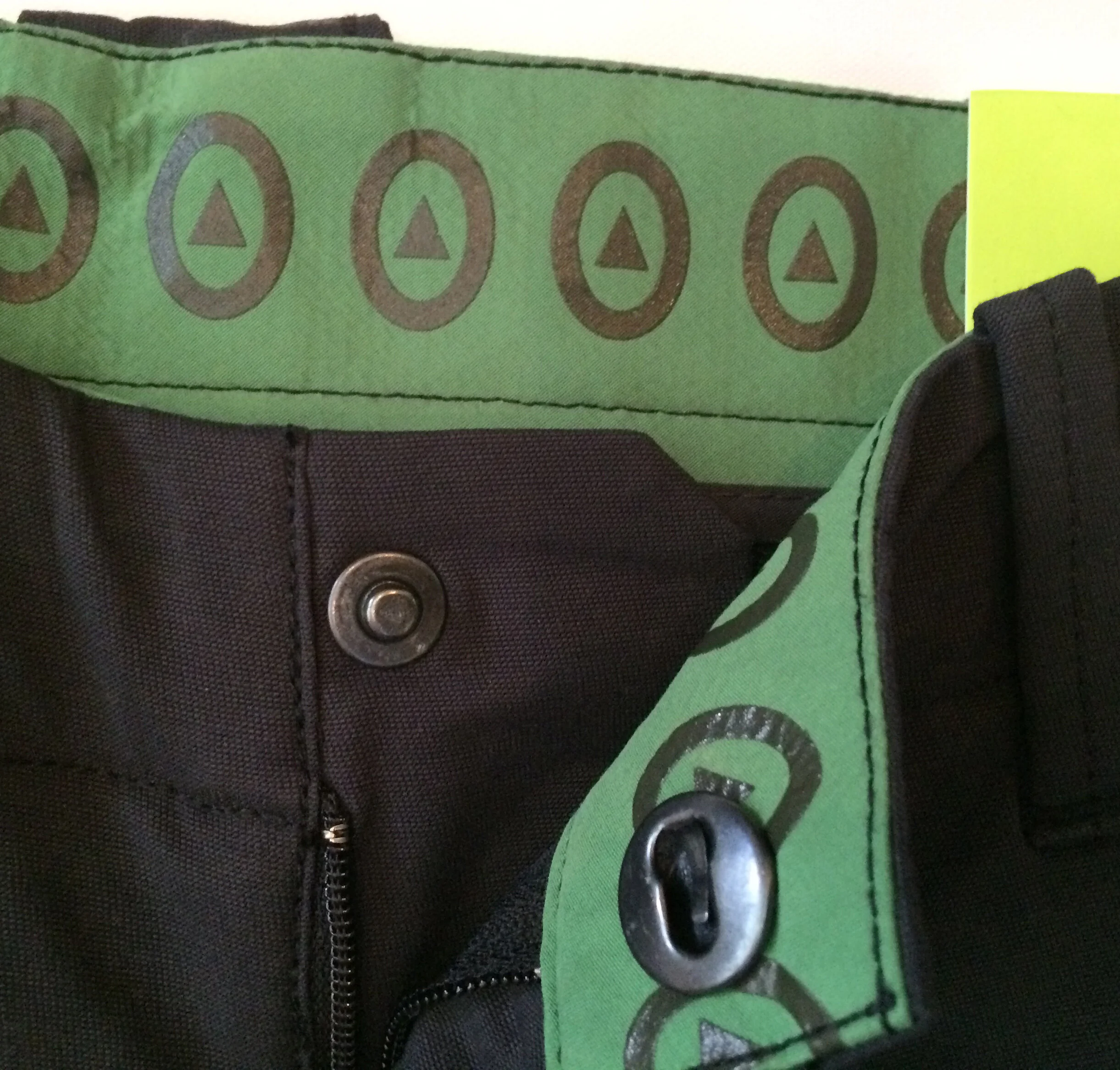 MARMORA TACKLE SHORT Slide snap jet black.JPG