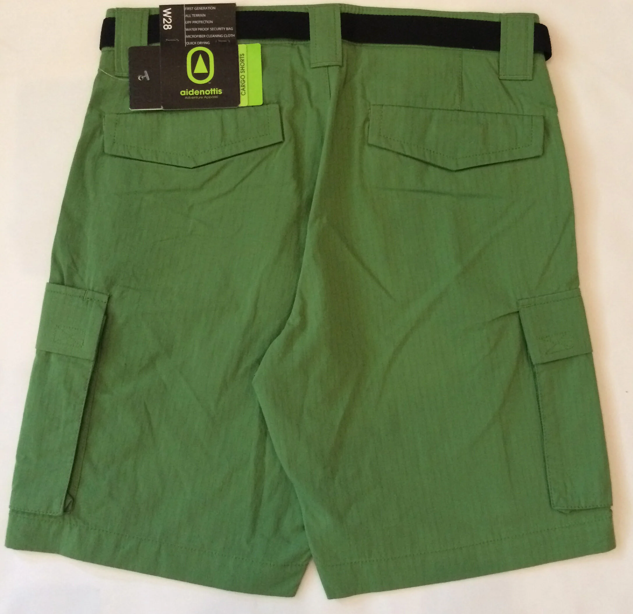 TECHNICIAN CARGO SHORT Back view english ivy.JPG