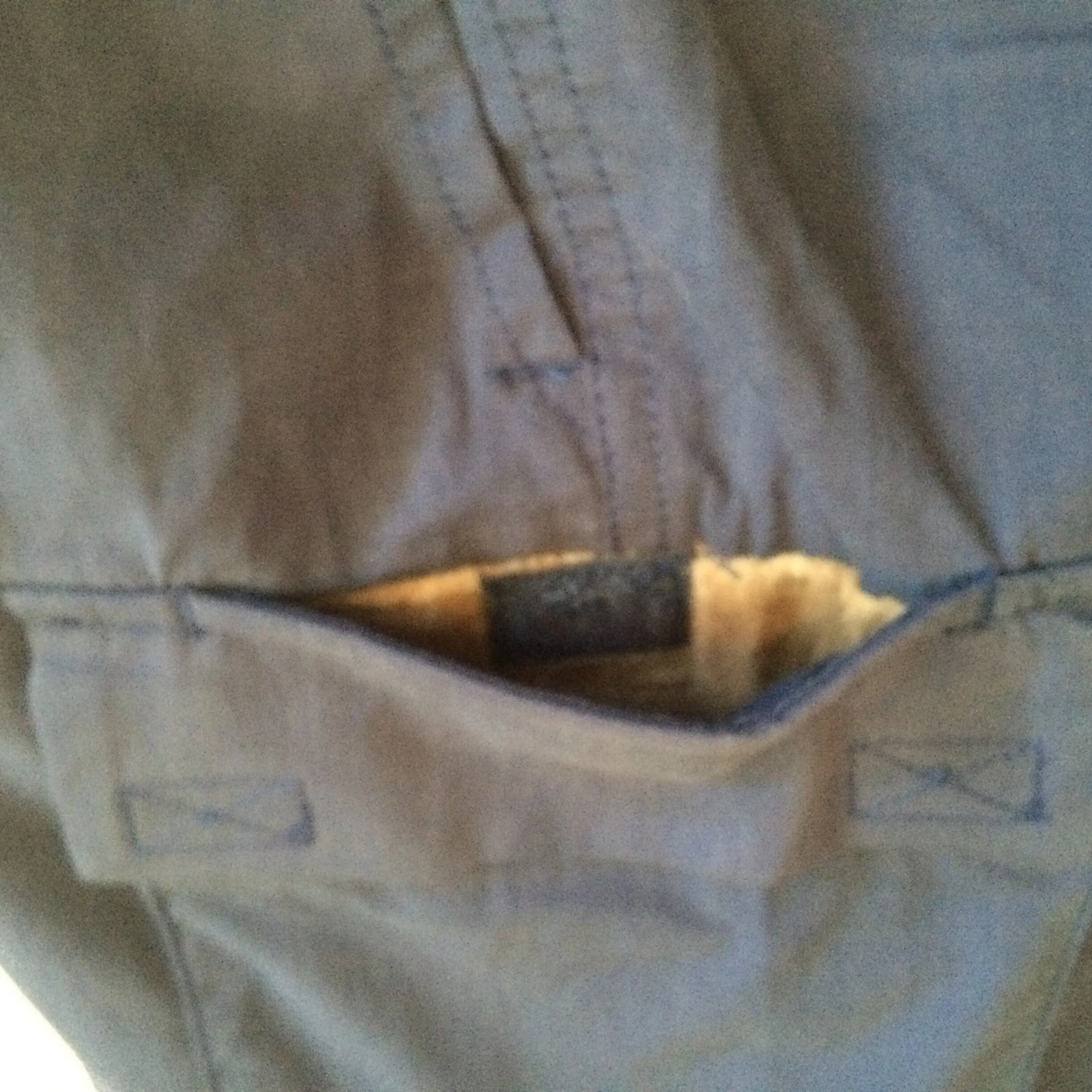 TECHNICIAN CARGO SHORT Cargo tech pocket opening dark denim.JPG