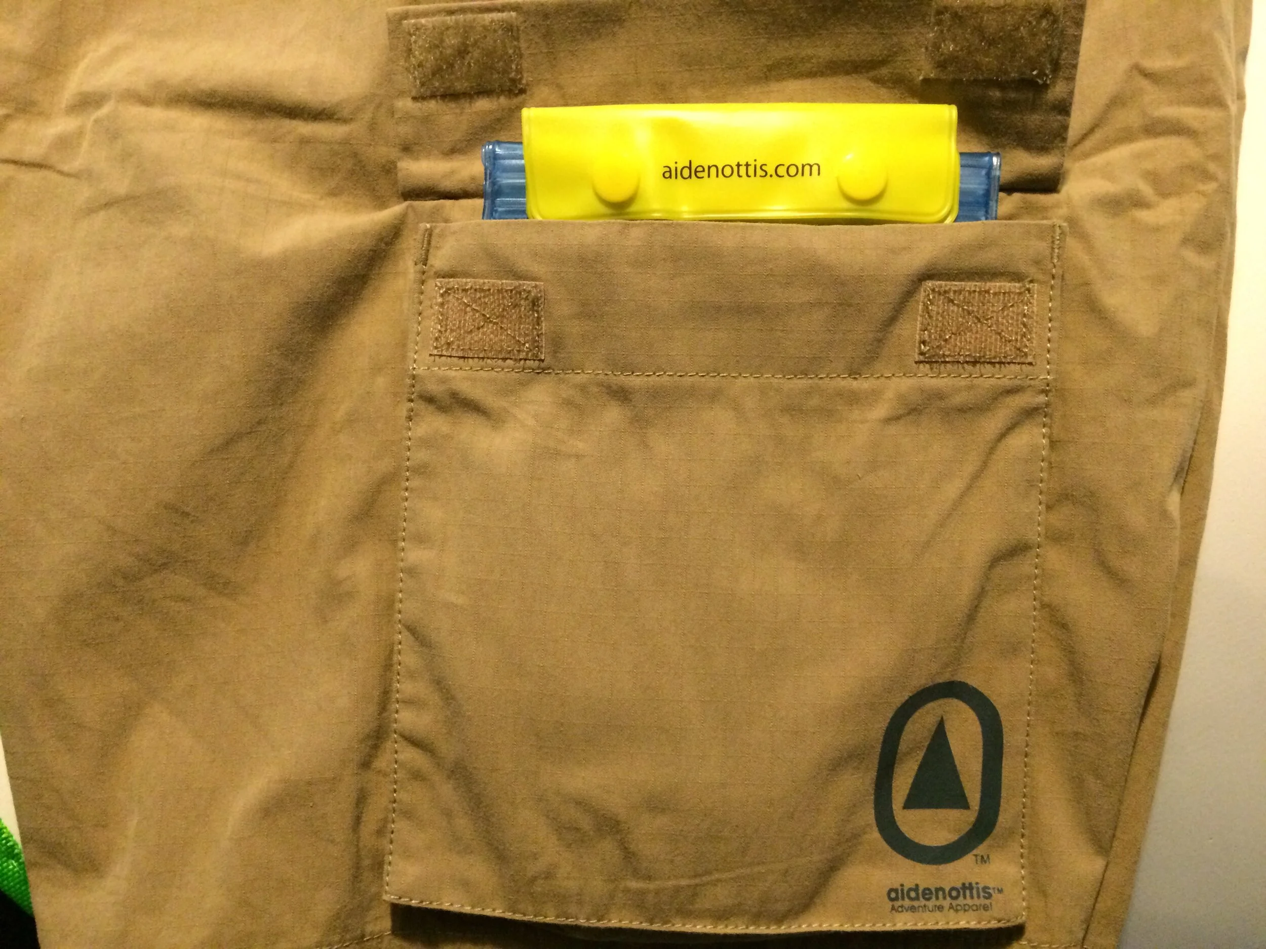 TECHNICIAN CARGO SHORT Kelp open pocket.JPG