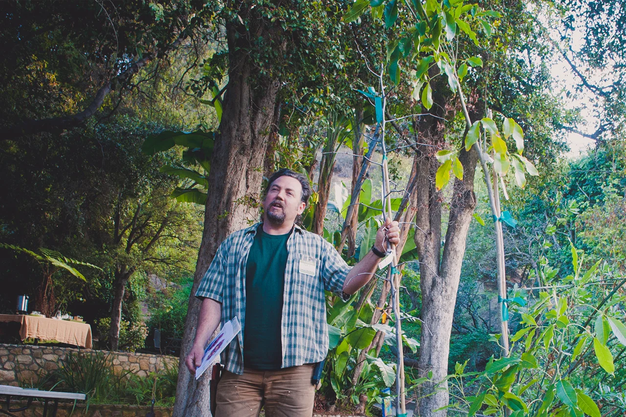 Farmers' Circle – Don't Fear the Pruner – Tree Pruning Workshop with Alex Silber of Papaya Tree Nursery