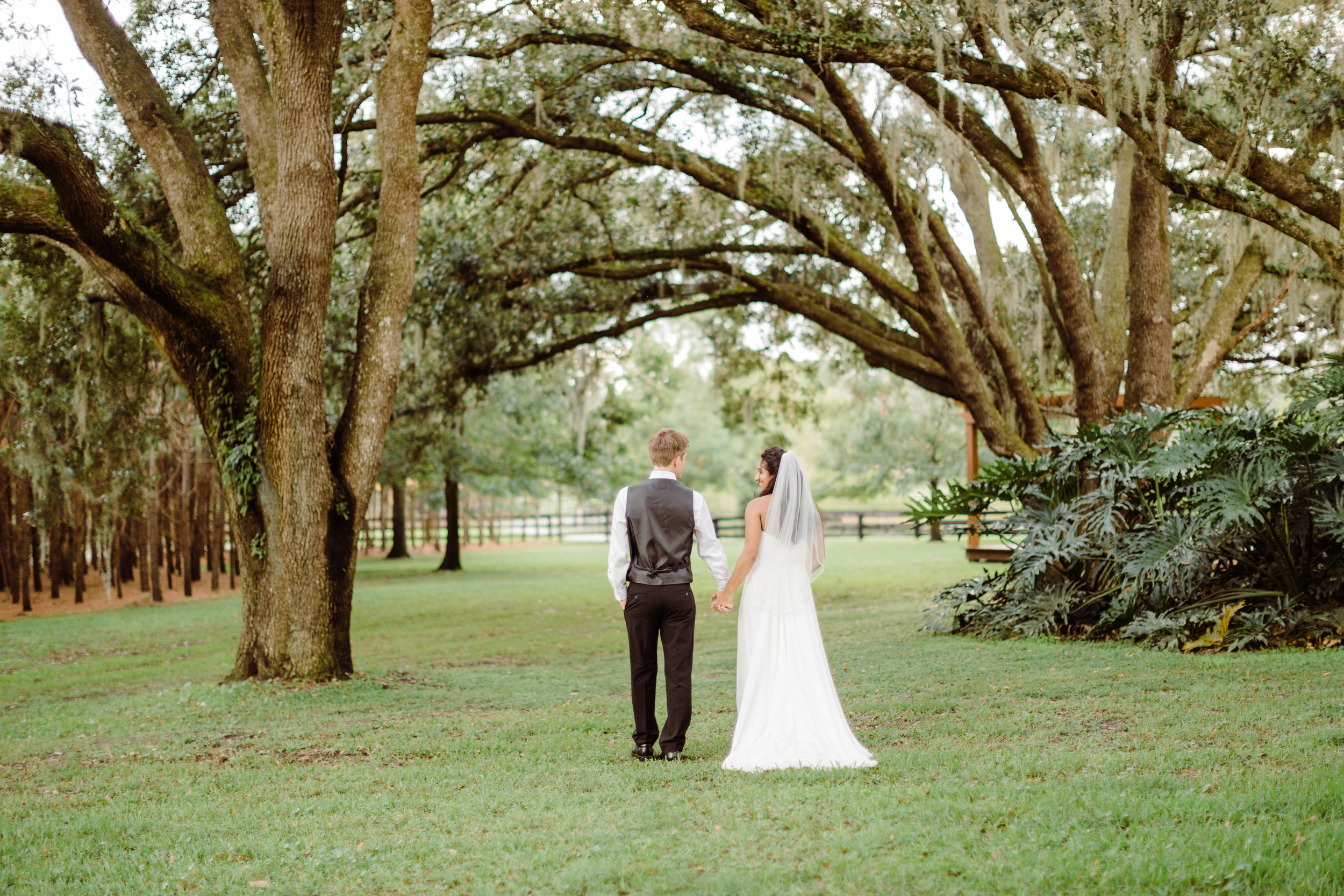 2017.10.08 Zach and Ashley Courson Wedding Club Lake Plantation (538 of 1079).jpg