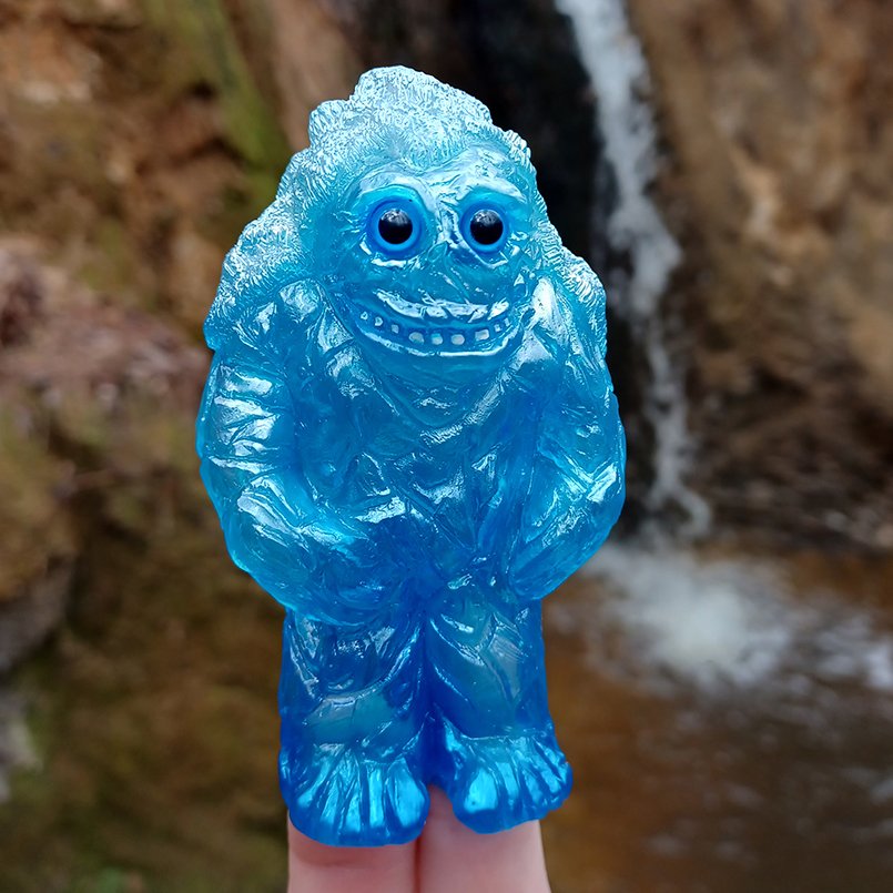 Rainy Day Gnome2 sq.jpg