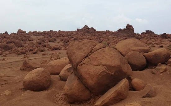         Lanai's Garden of the Gods