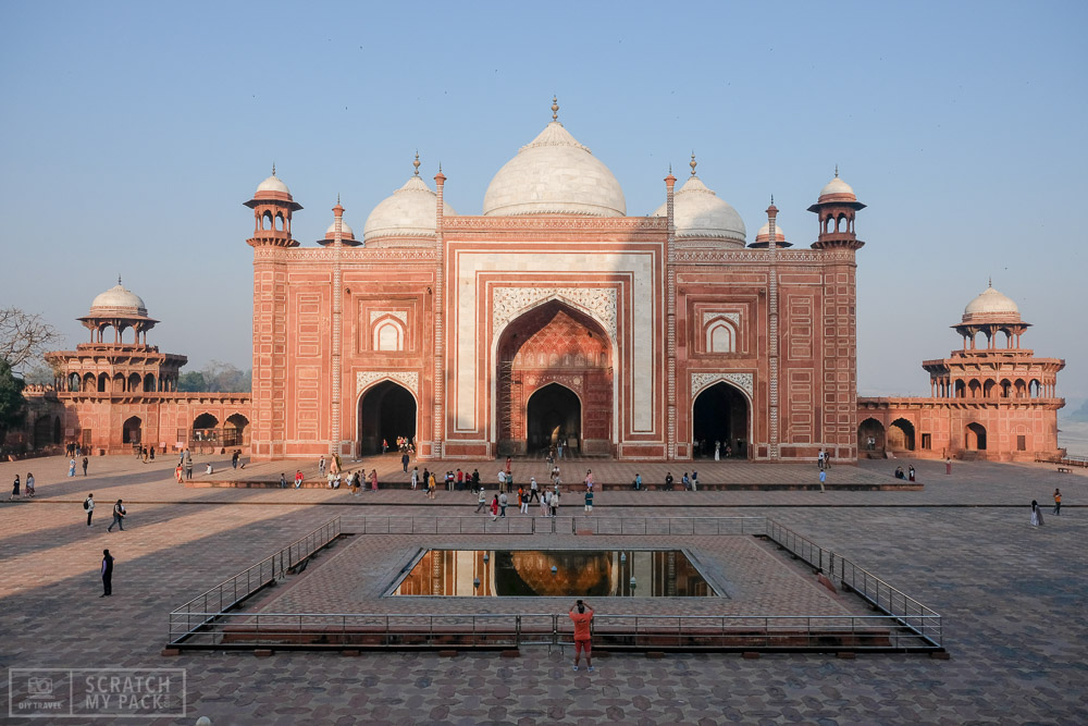 Your Guide To The Taj Mahal Scratch My Pack Travel