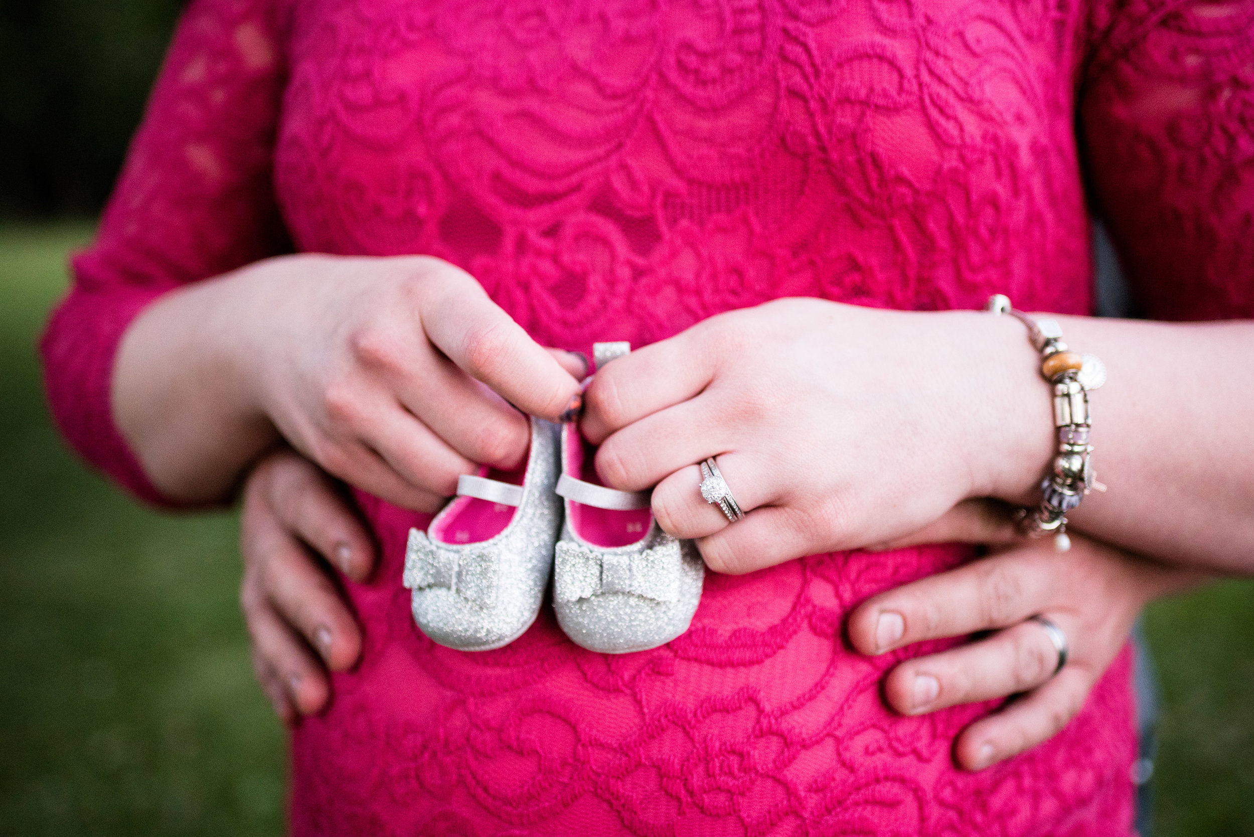 toledo ohio maternity photography-47.jpg