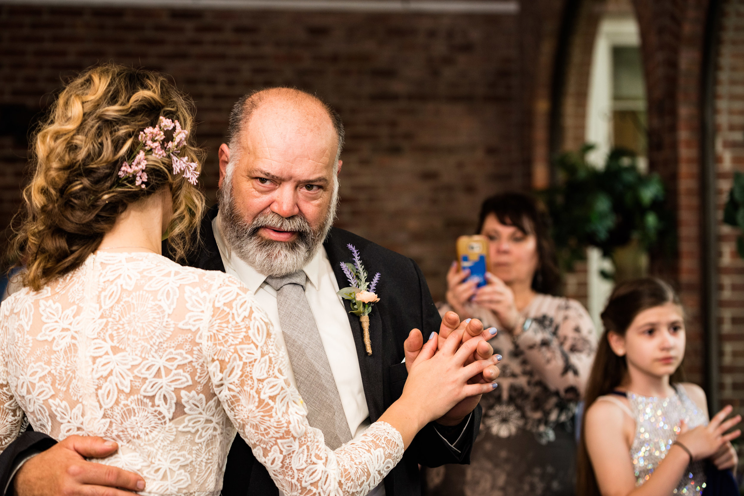 sylvania ohio wedding photographer