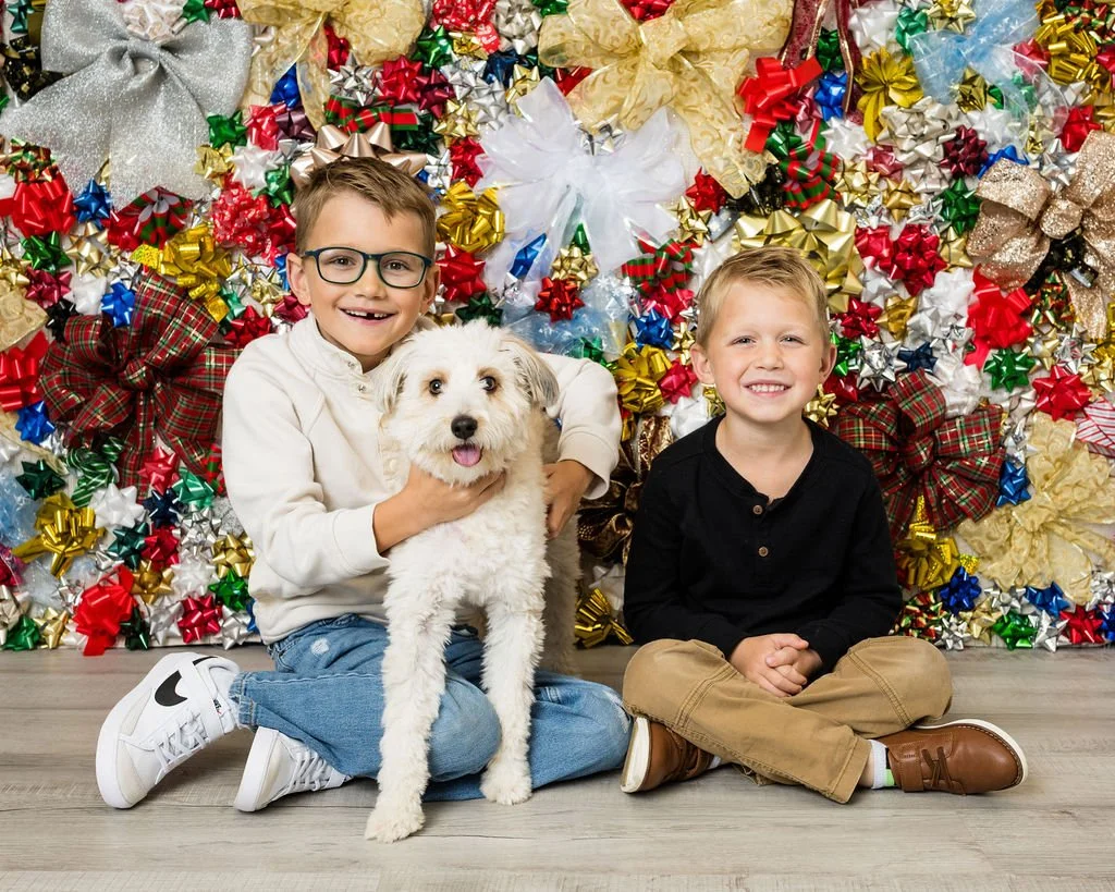 dog and kids holiday photos