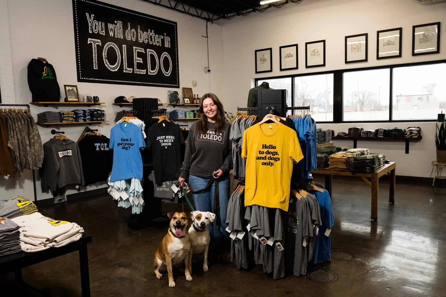 👕Working with @jupmode has been on my radar since I knew they had shirts about dogs. I am so happy Kim made the time to share about her rescue dogs and how the business she works for is impacting the pet world in Toledo.👕

Find the article on our b