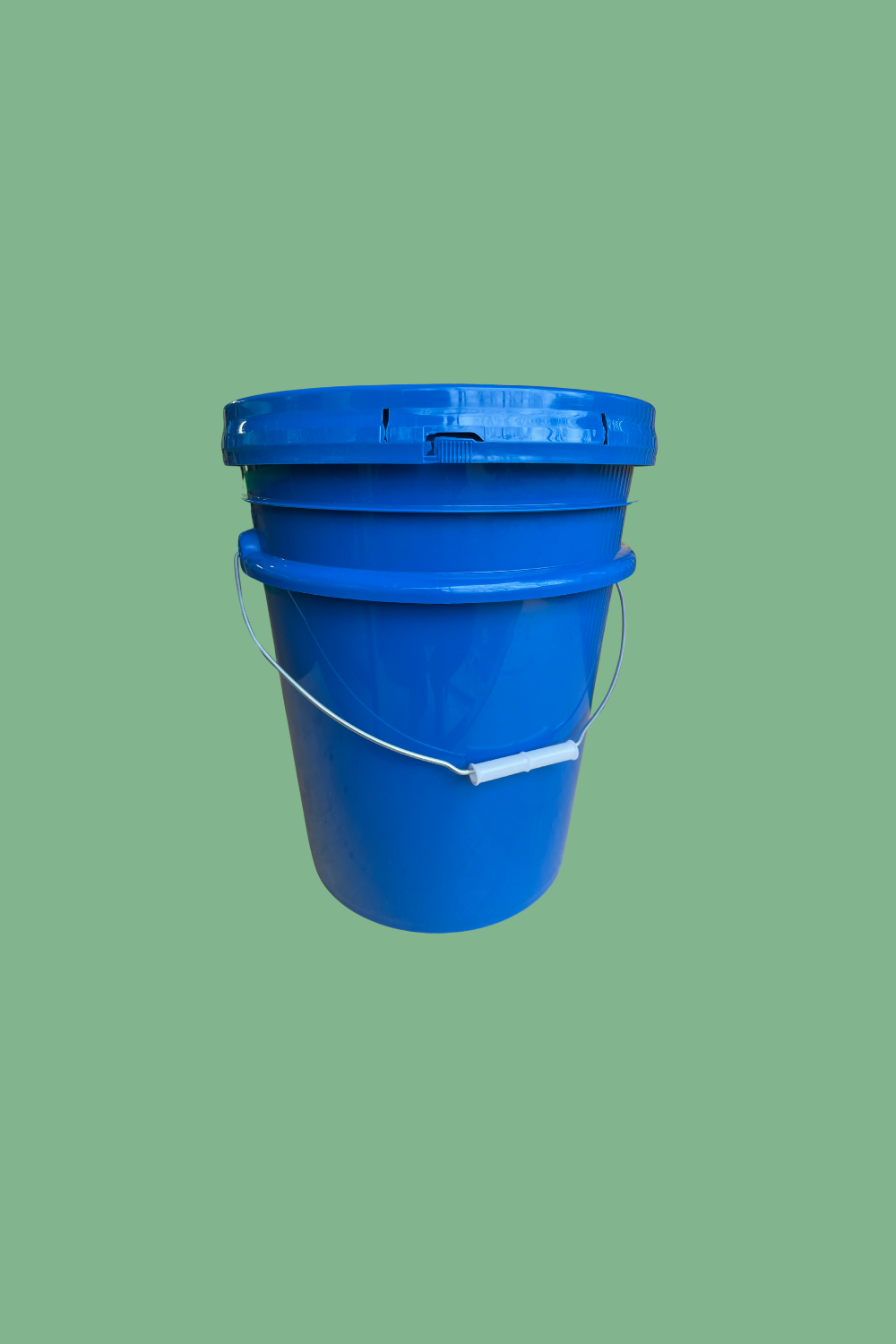 un-rated-liquid-five-gallon-pail-color-containment-black-card-llc.png