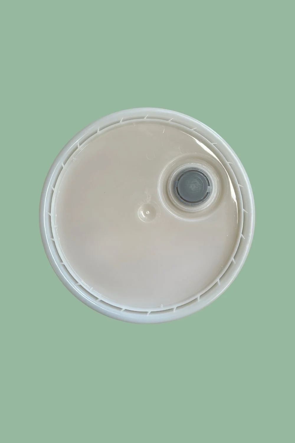 black_card_un_rated_lids_pails_containment_plastic.jpg (Copy)