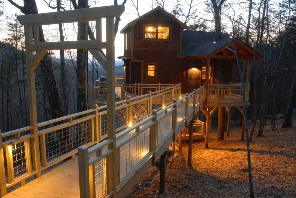 7 unique places to stay in Georgia this fall