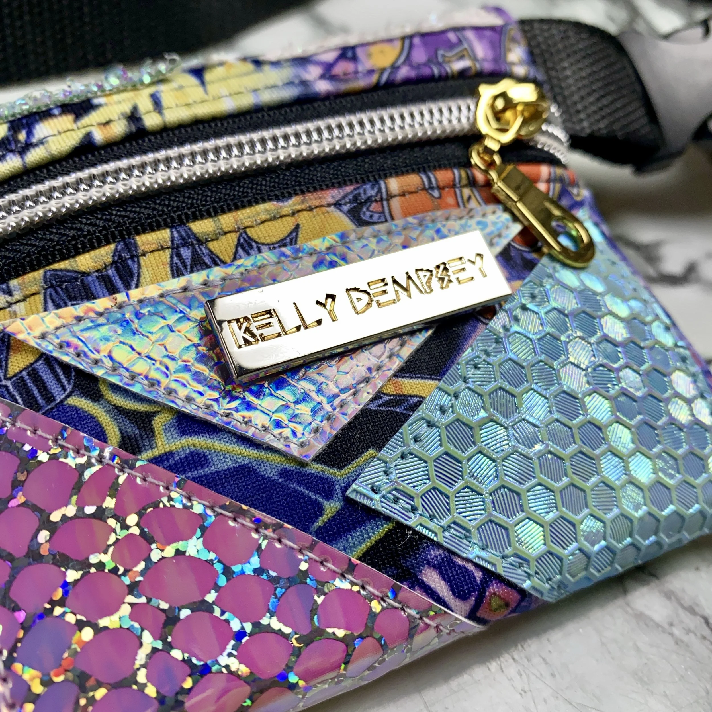 'THE MAX' adjustable fanny pouch