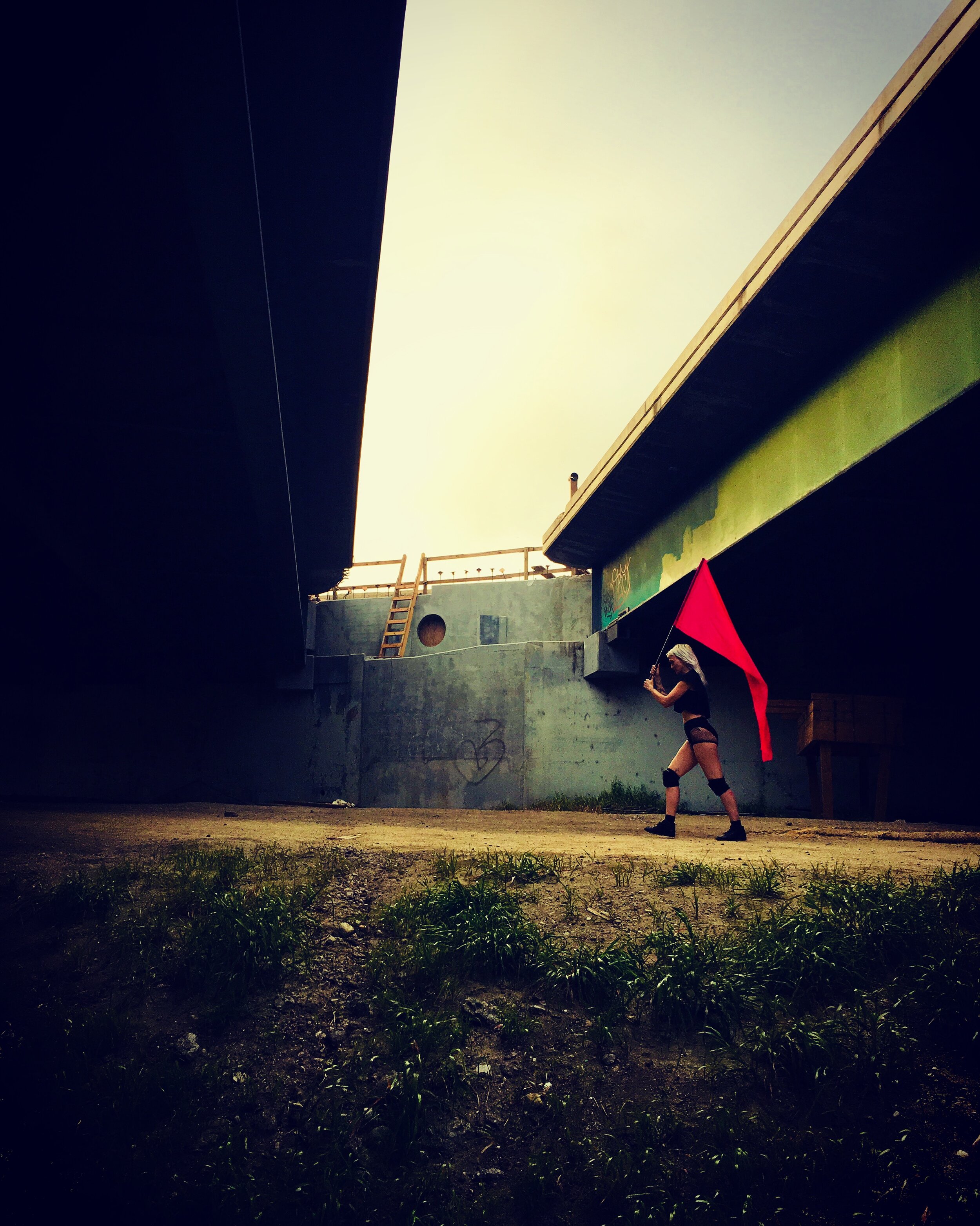  PHOTO BY PARIS HURLEY 