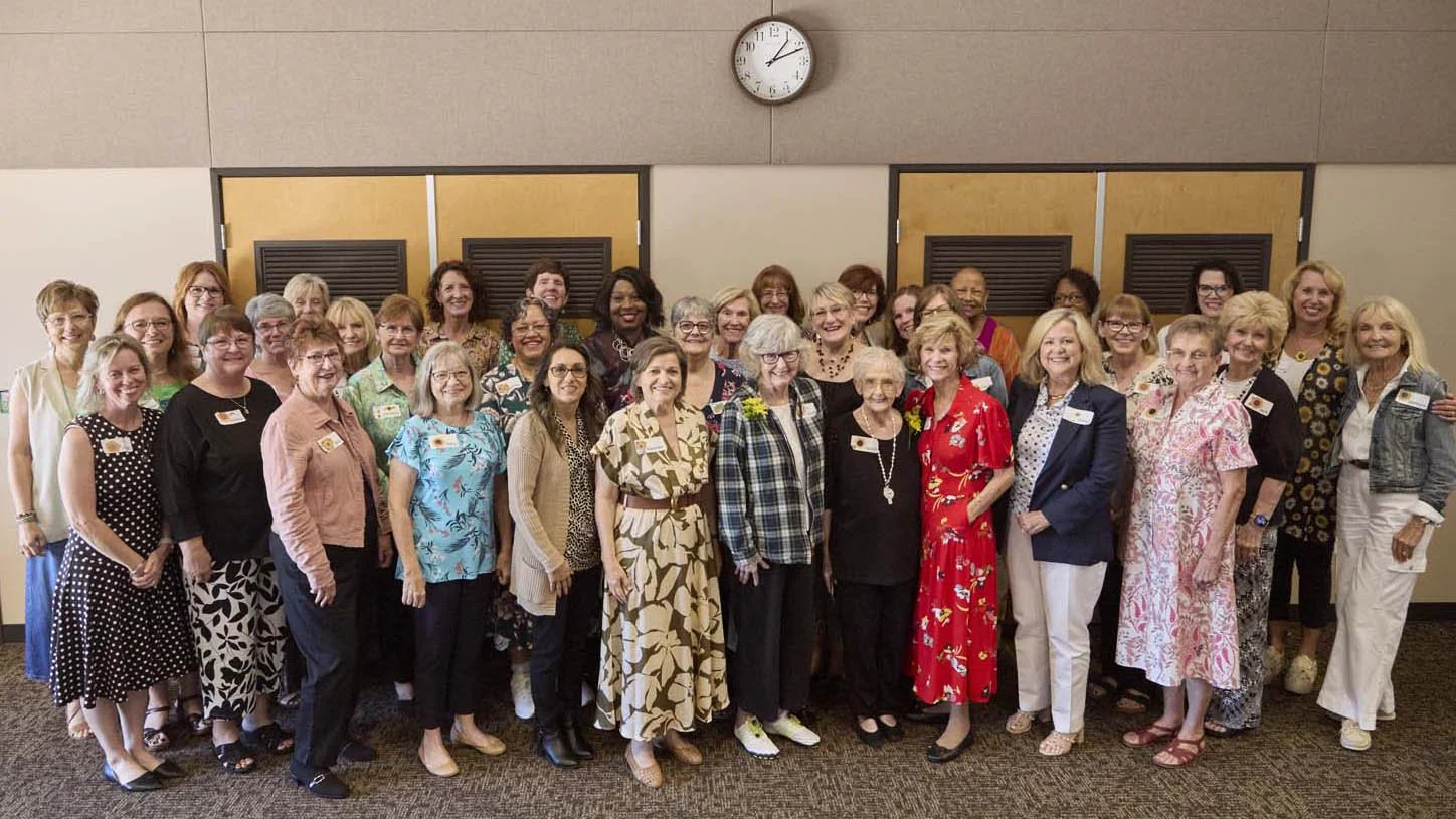 whole group-40th Luncheon 16.9.jpg