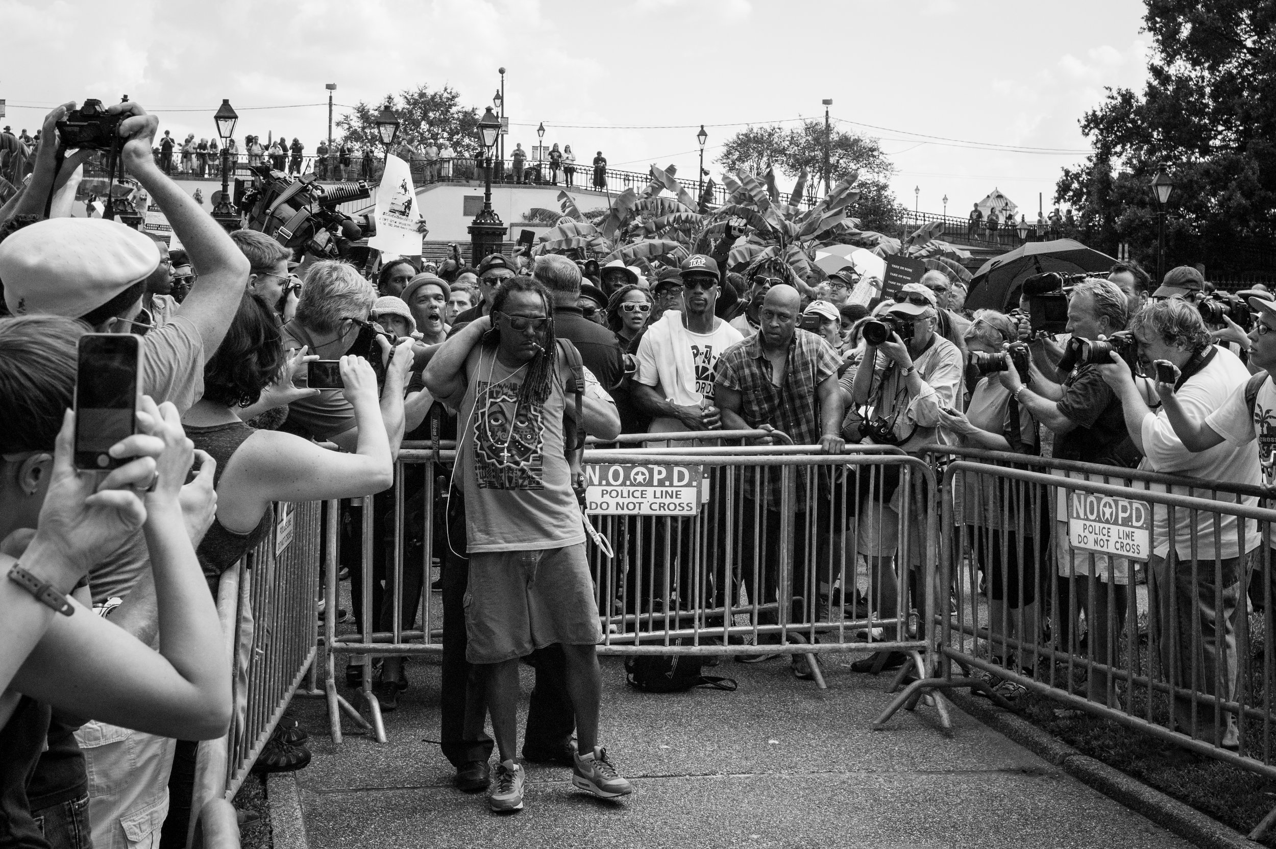 the set (12 of 23).jpg