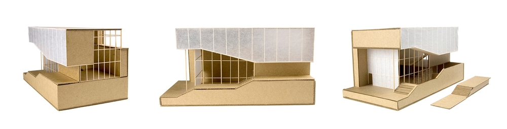 Finish Model/ A Framed Photographer's Studio