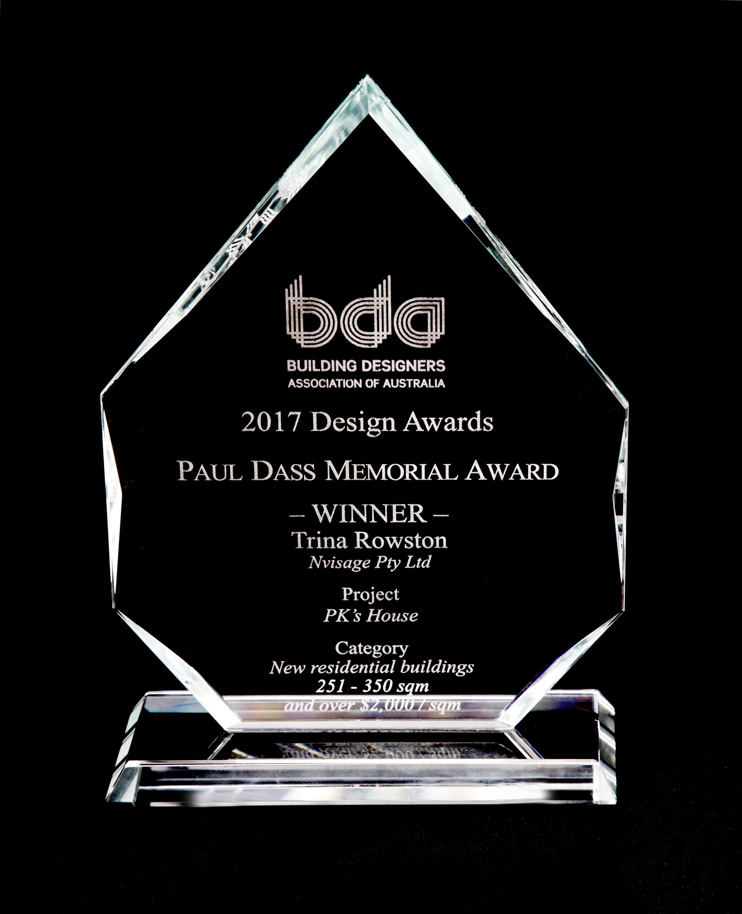 2014_BDA_Award_Trophie_Nvisage.jpg